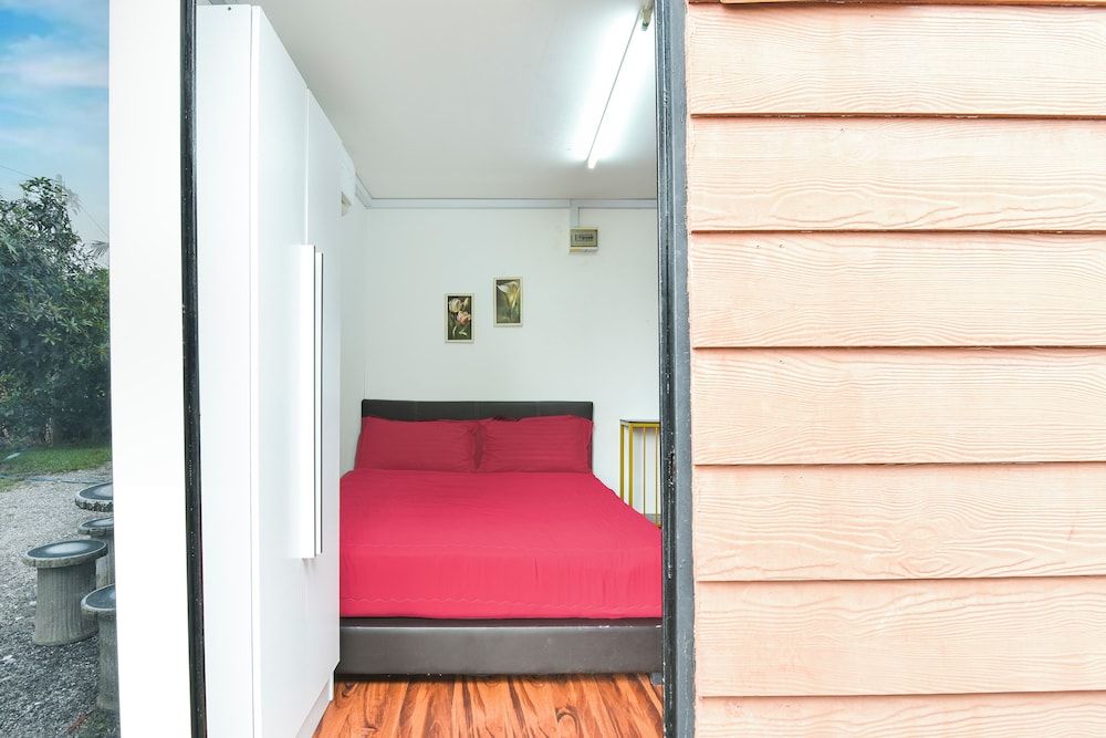 Hotel O Asiacamp Chalet Tanjung Karang Deluxe Double Room 8