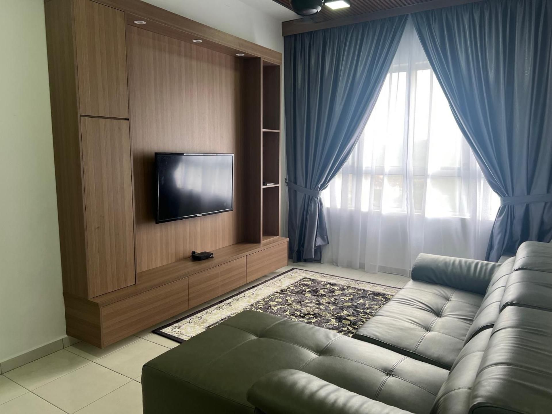 Three-Bedroom Standard Apartment
