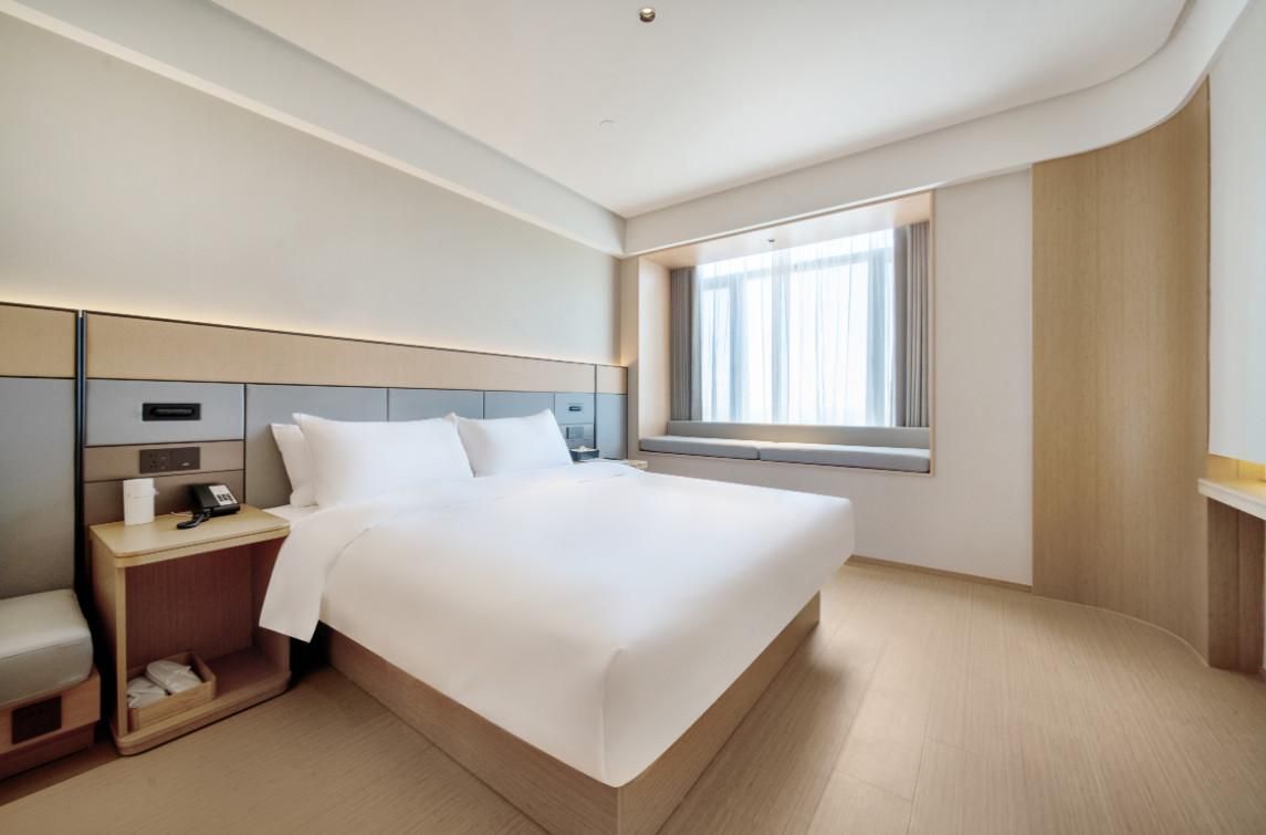 Huazhu - Business Bed Room
