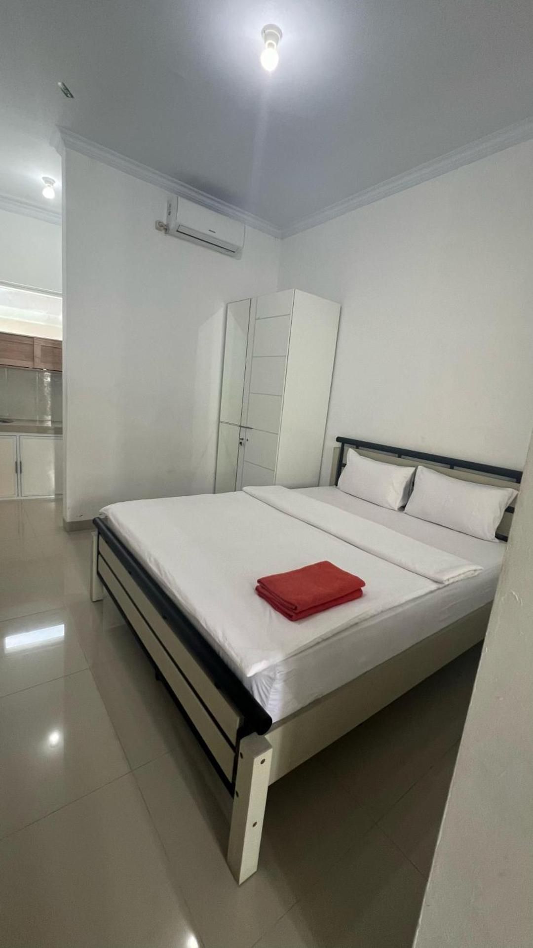Deluxe Room (2 Adults + 1 Child)