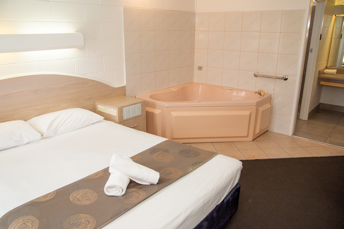 Spa Room - Non Pet Friendly