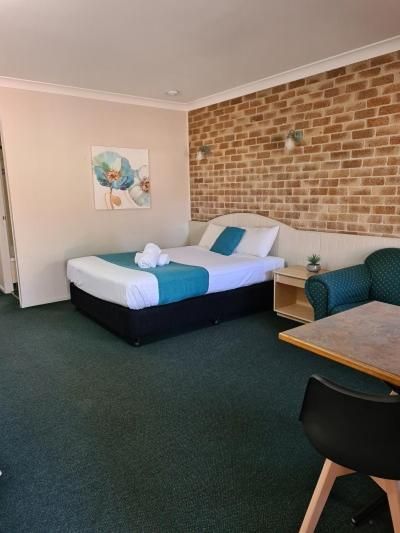 Deluxe Suite with Spa Bath