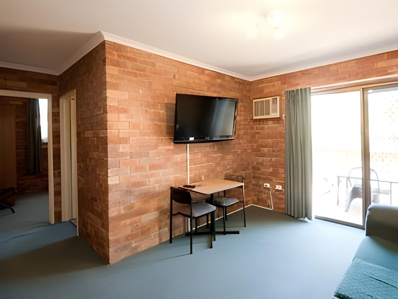 Allan Cunningham Motel 1 Bedroom Apartment 2