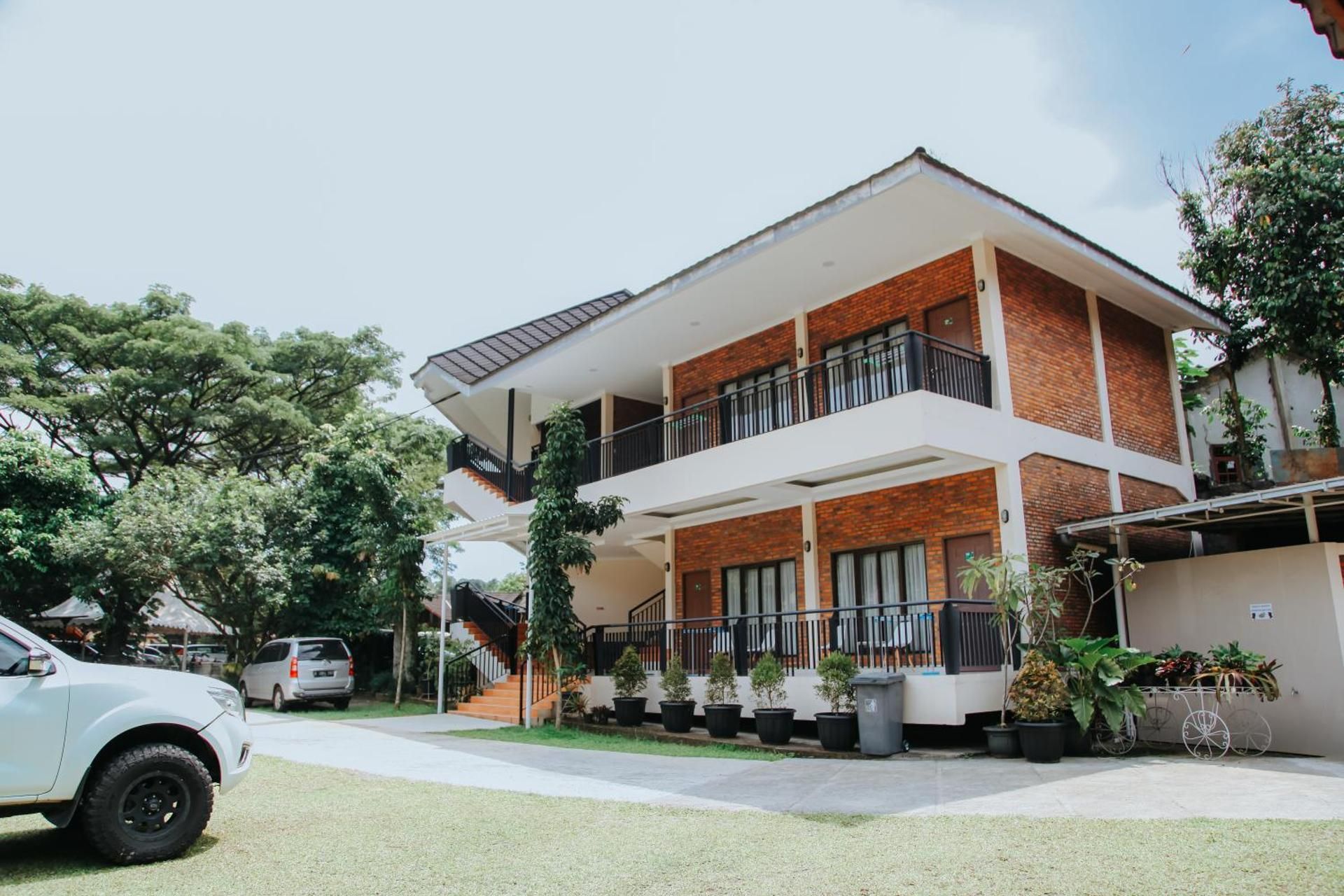 Saung Dolken Resort & Hotel Syariah 