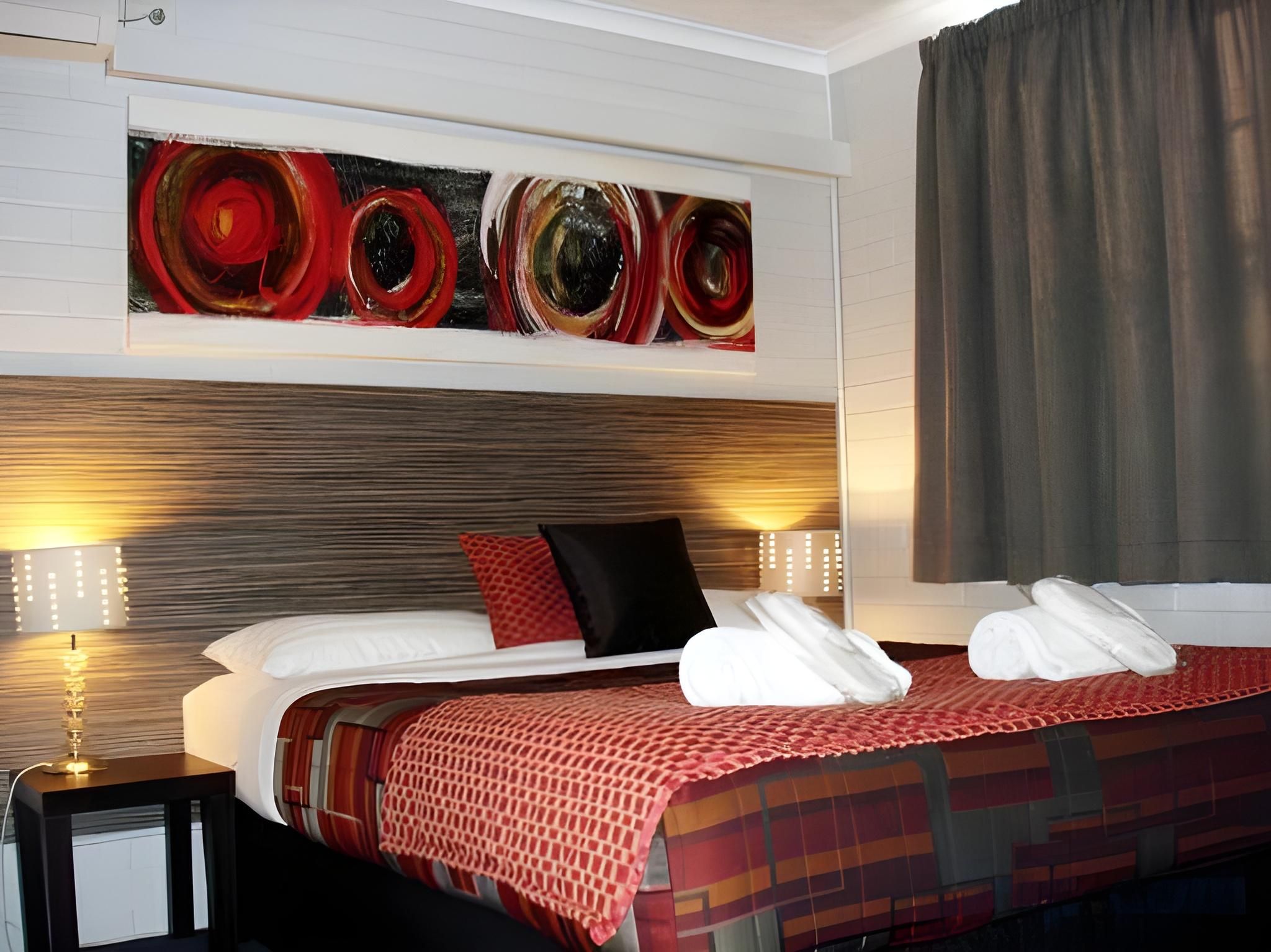 A Raceview Motor Inn Standard 3