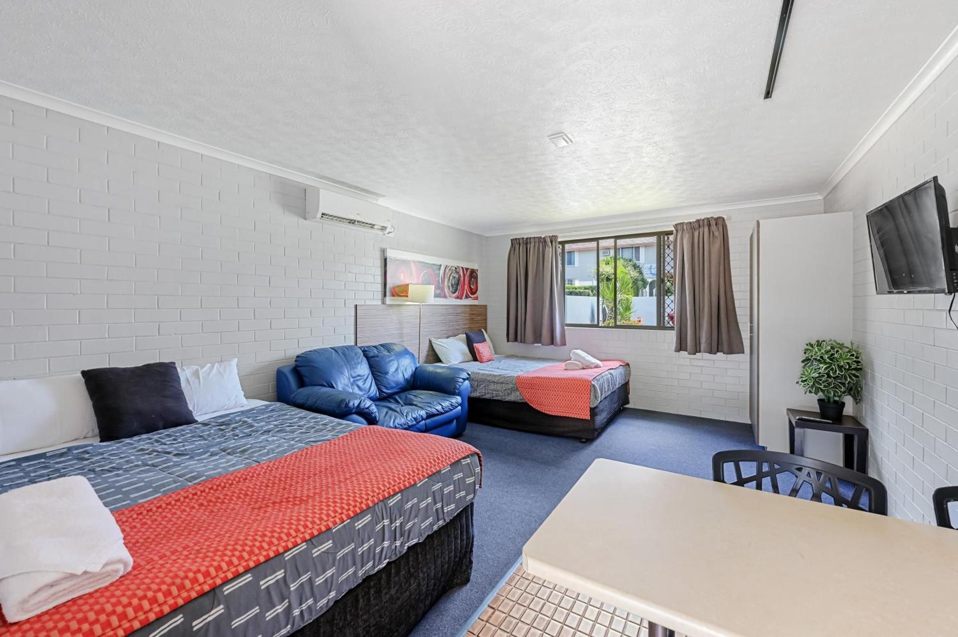 Economy Quadruple Room