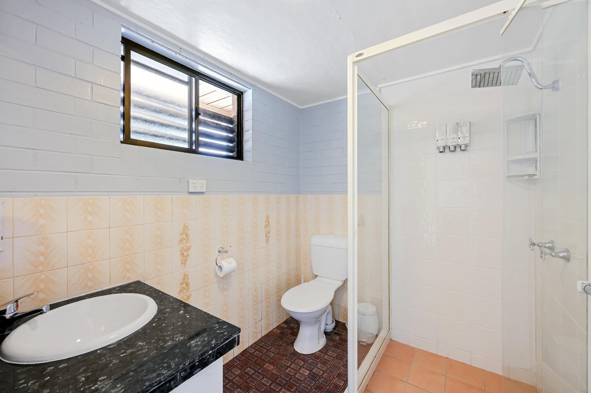 Queen Double with another Queen Double