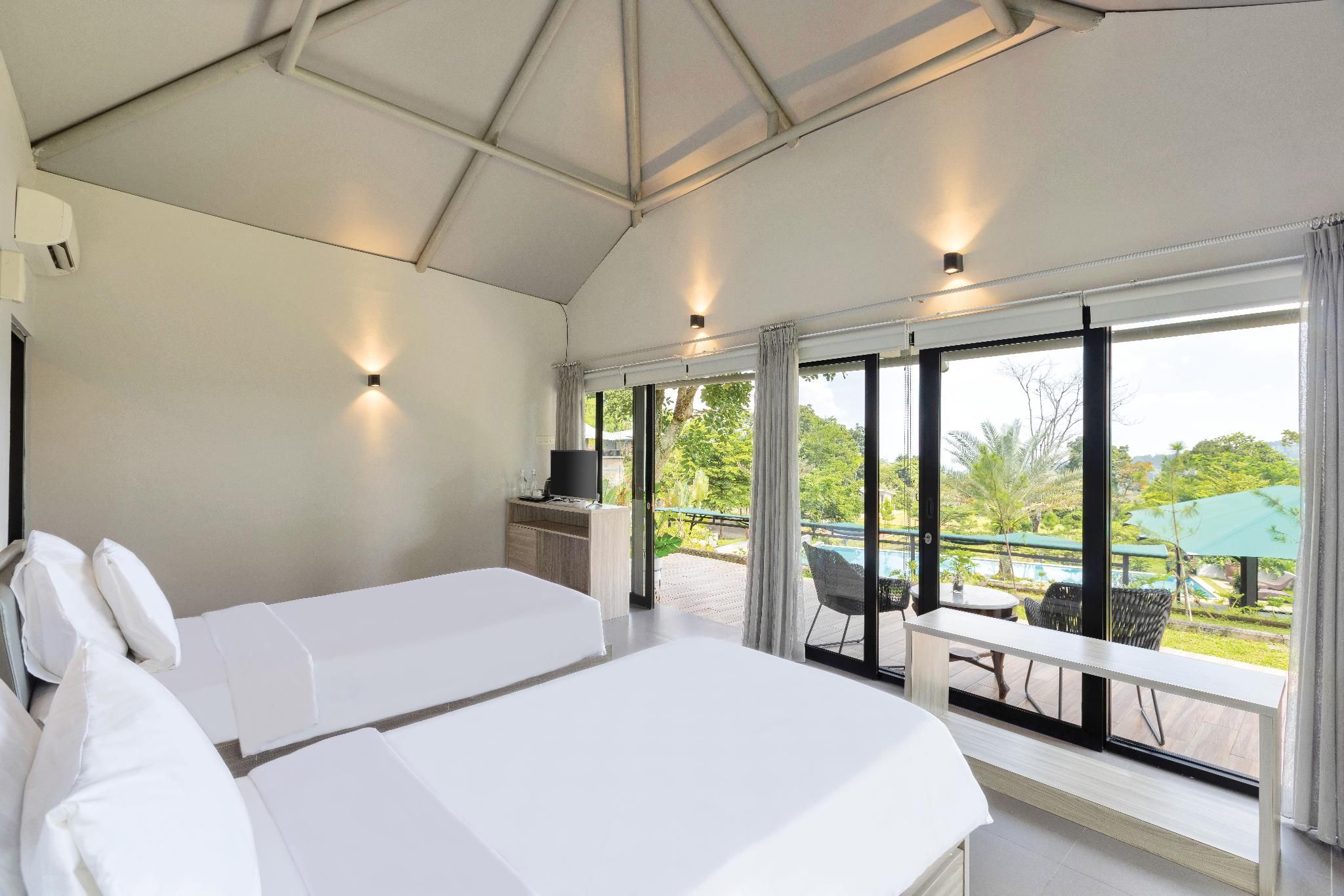 ARTOTEL Pelangi Park  Deluxe 2