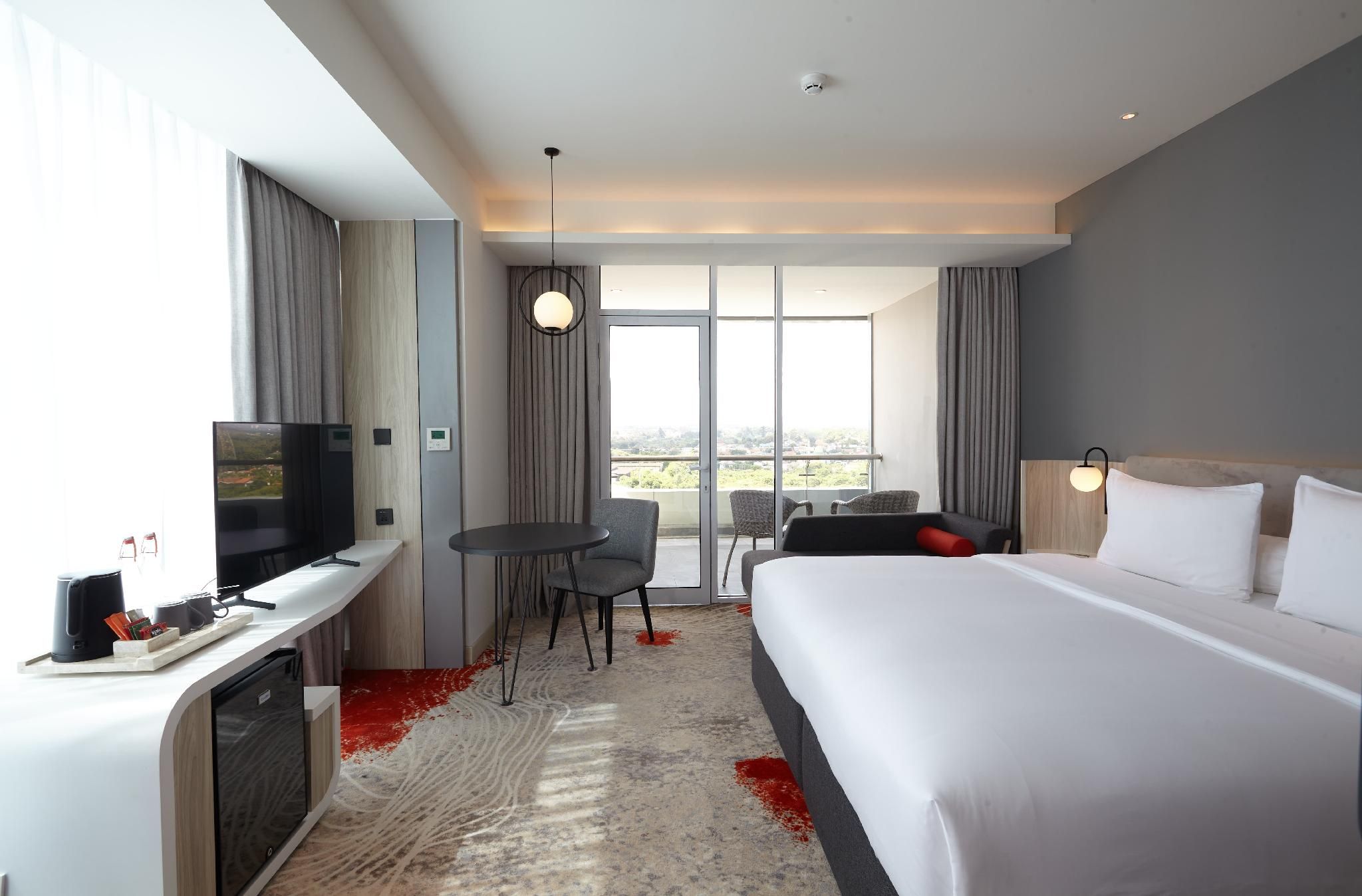 Balcony Room