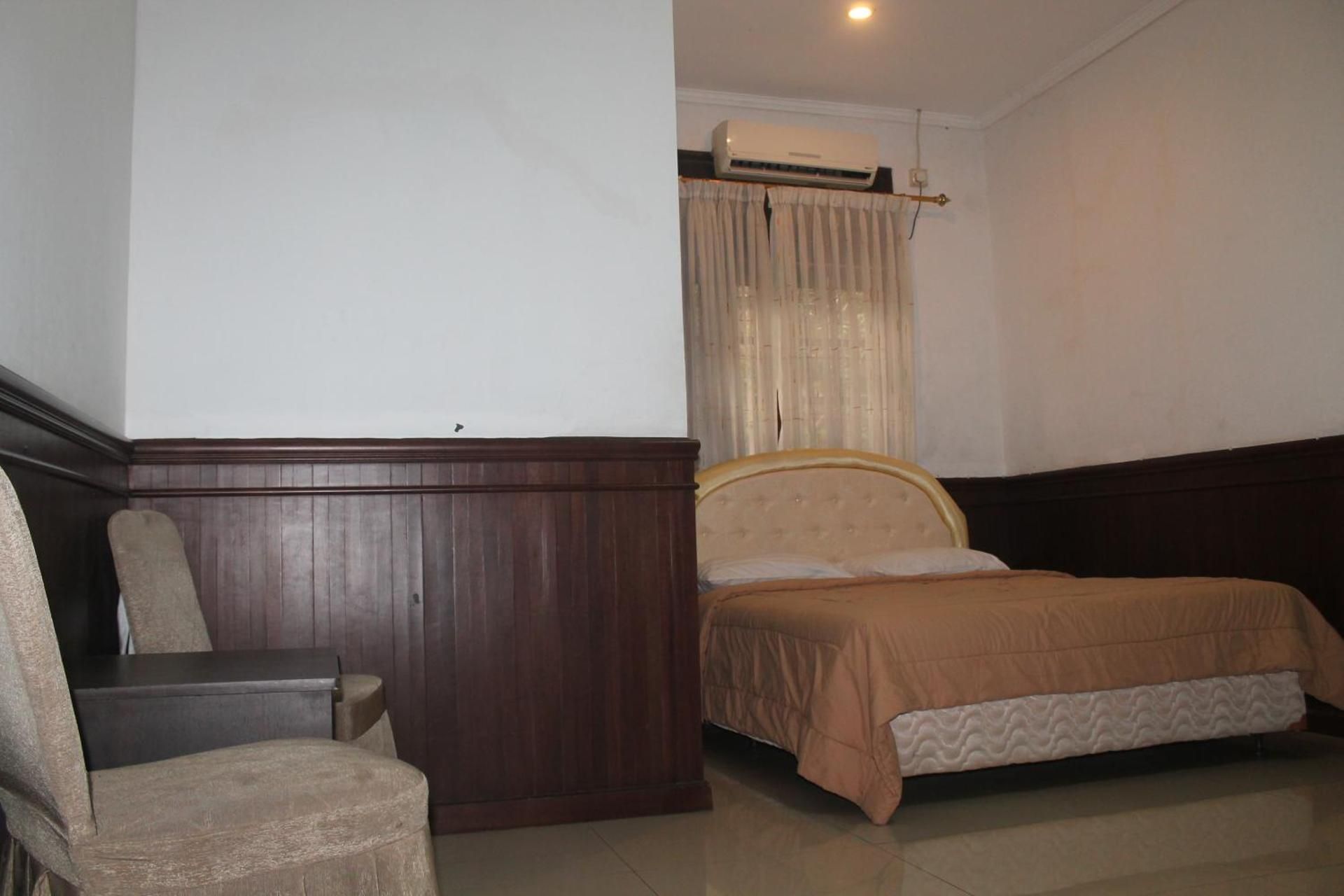 New Green Sentul Resort Four-Bedrooms Villa 2