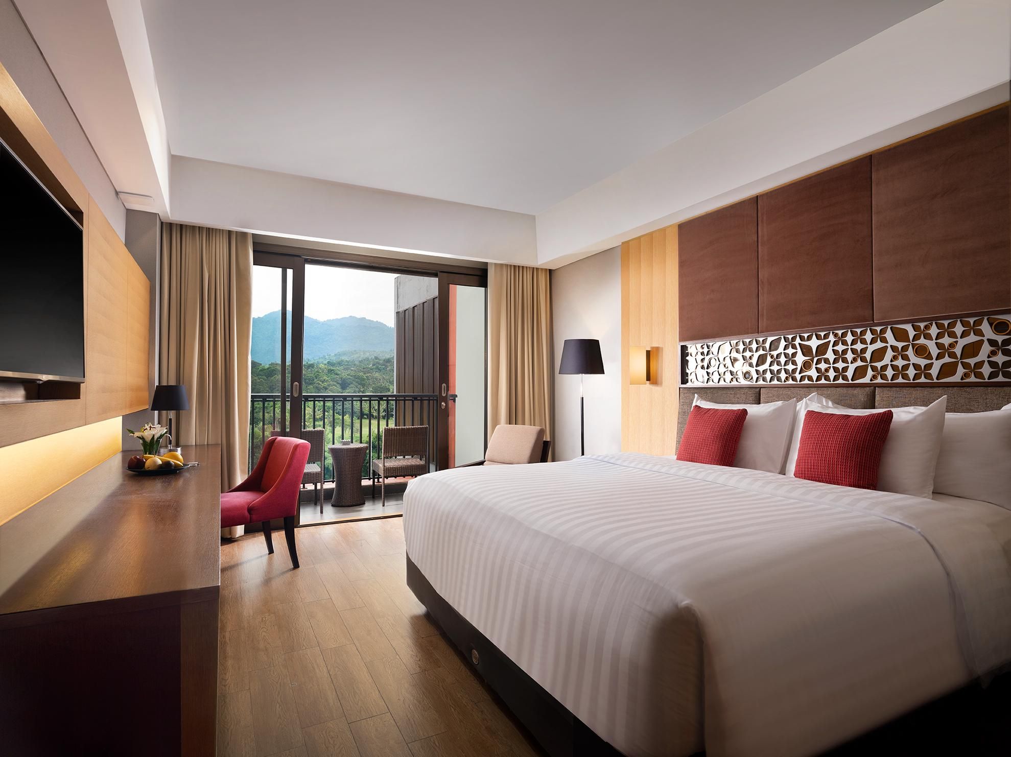 Aston Sentul Lake Resort & Conference Center Deluxe Room