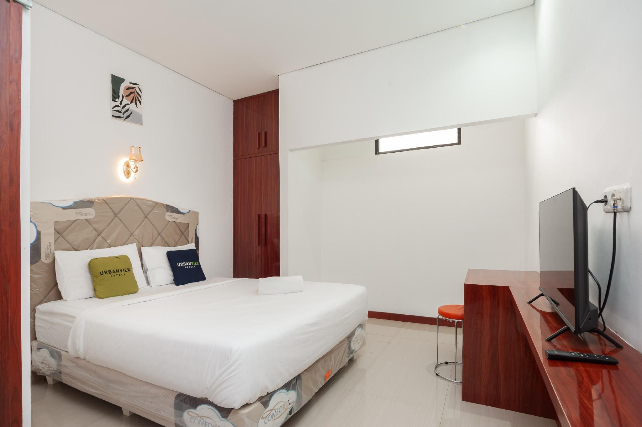 Urbanview Hotel Amarilis Sentul Bogor by RedDoorz Superior Room
