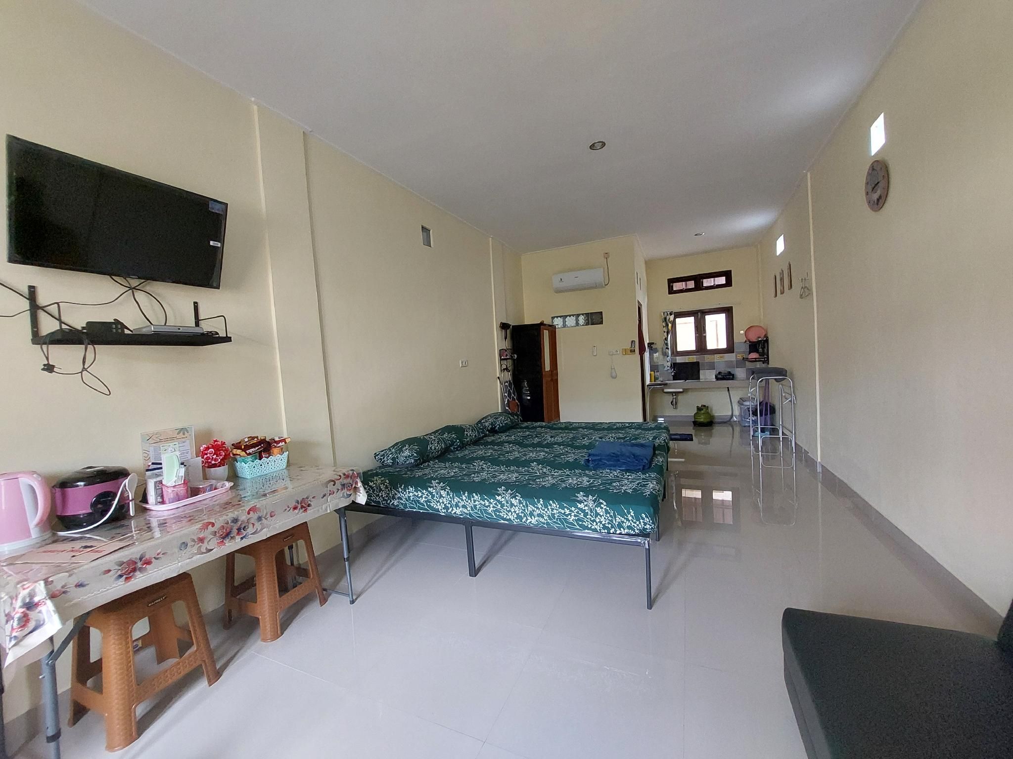 RiReRa Guest House Syariah Comfort Room 3