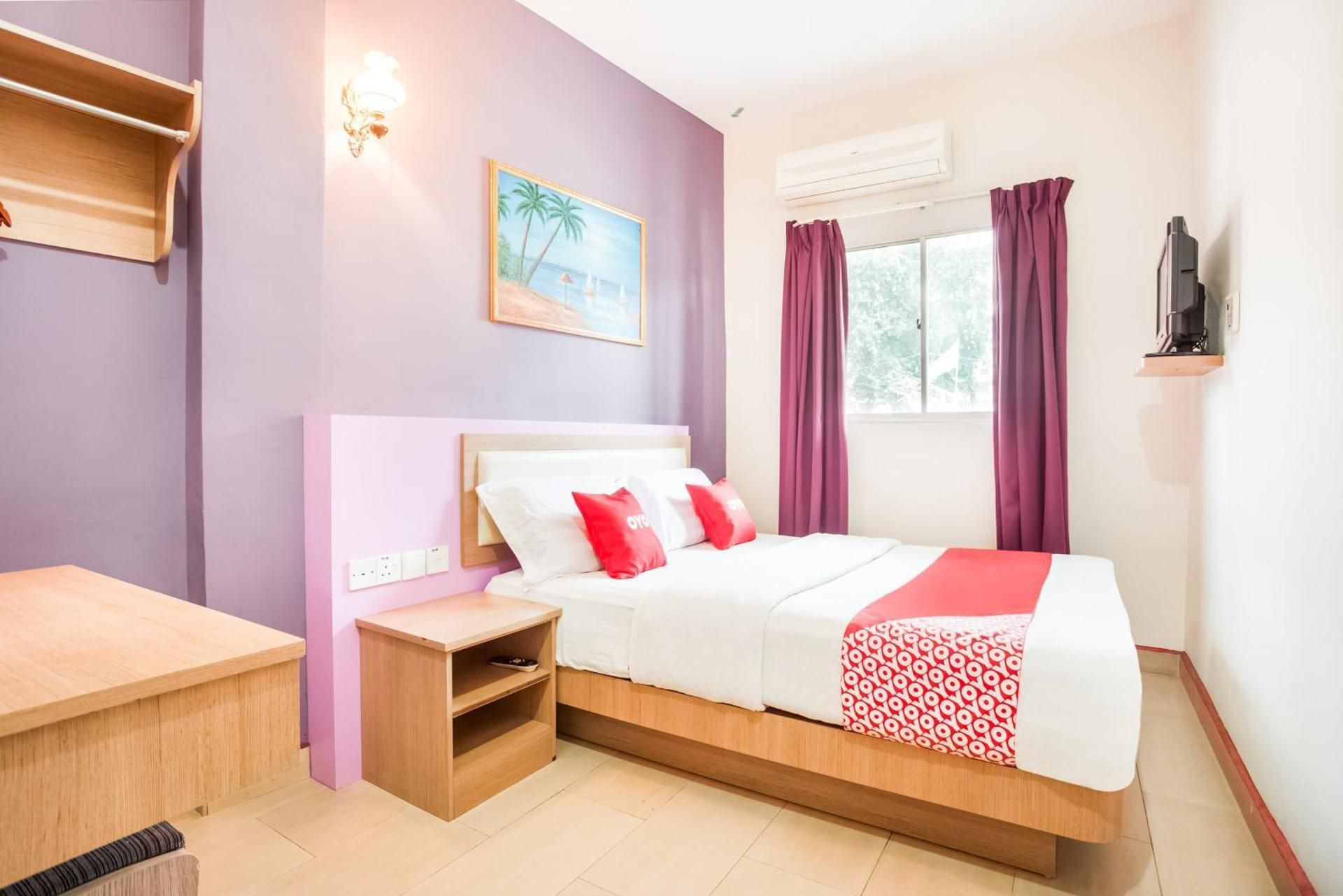 Valley View Hotel Deluxe Queen Room