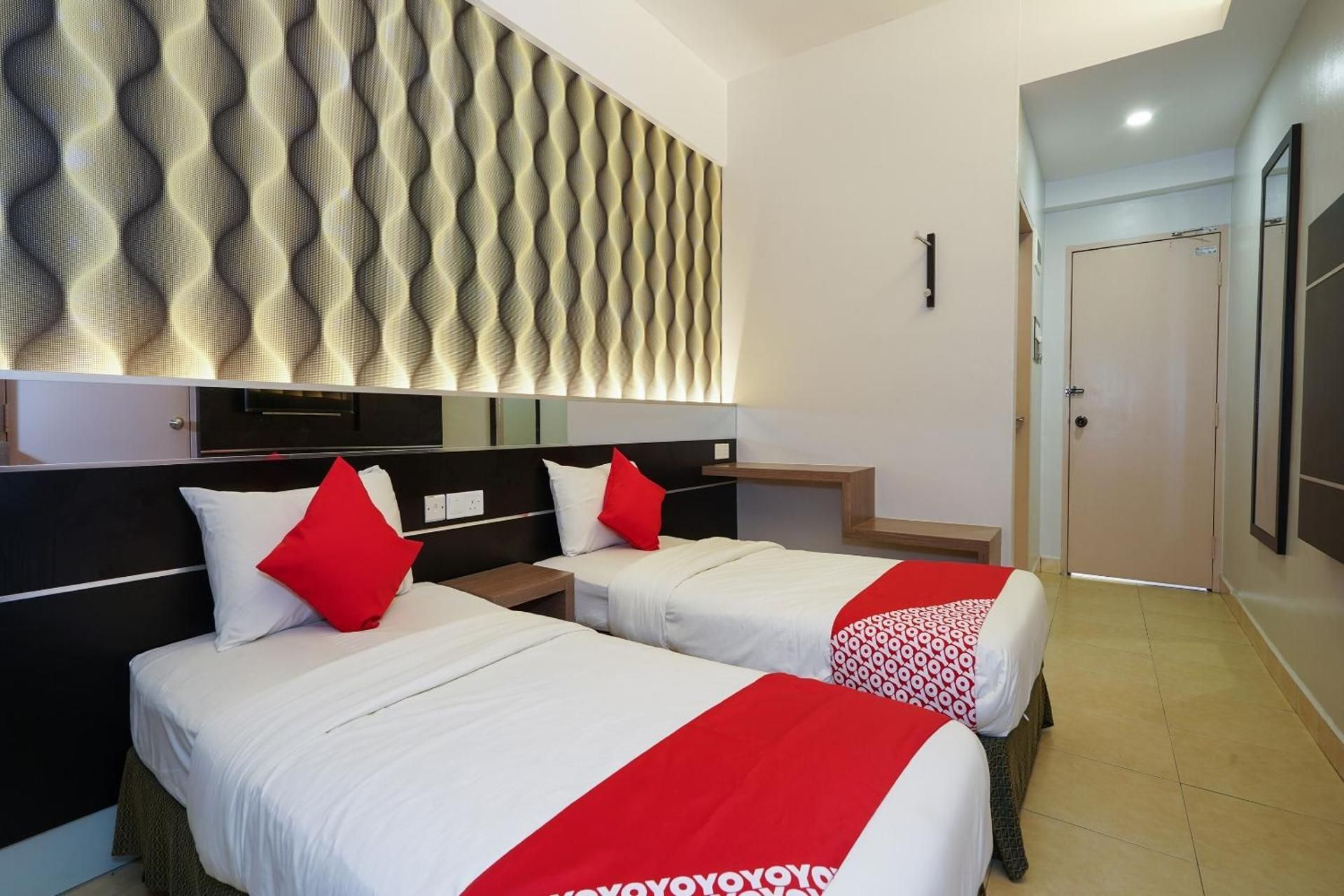 Hotel O Hotel Orchard Inn Deluxe Twin Room 2