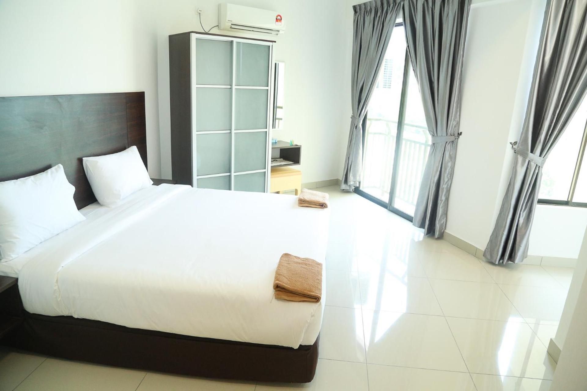 Marina Heights Resort Studio Room 2