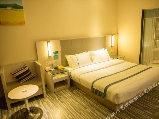 Business Queen Room