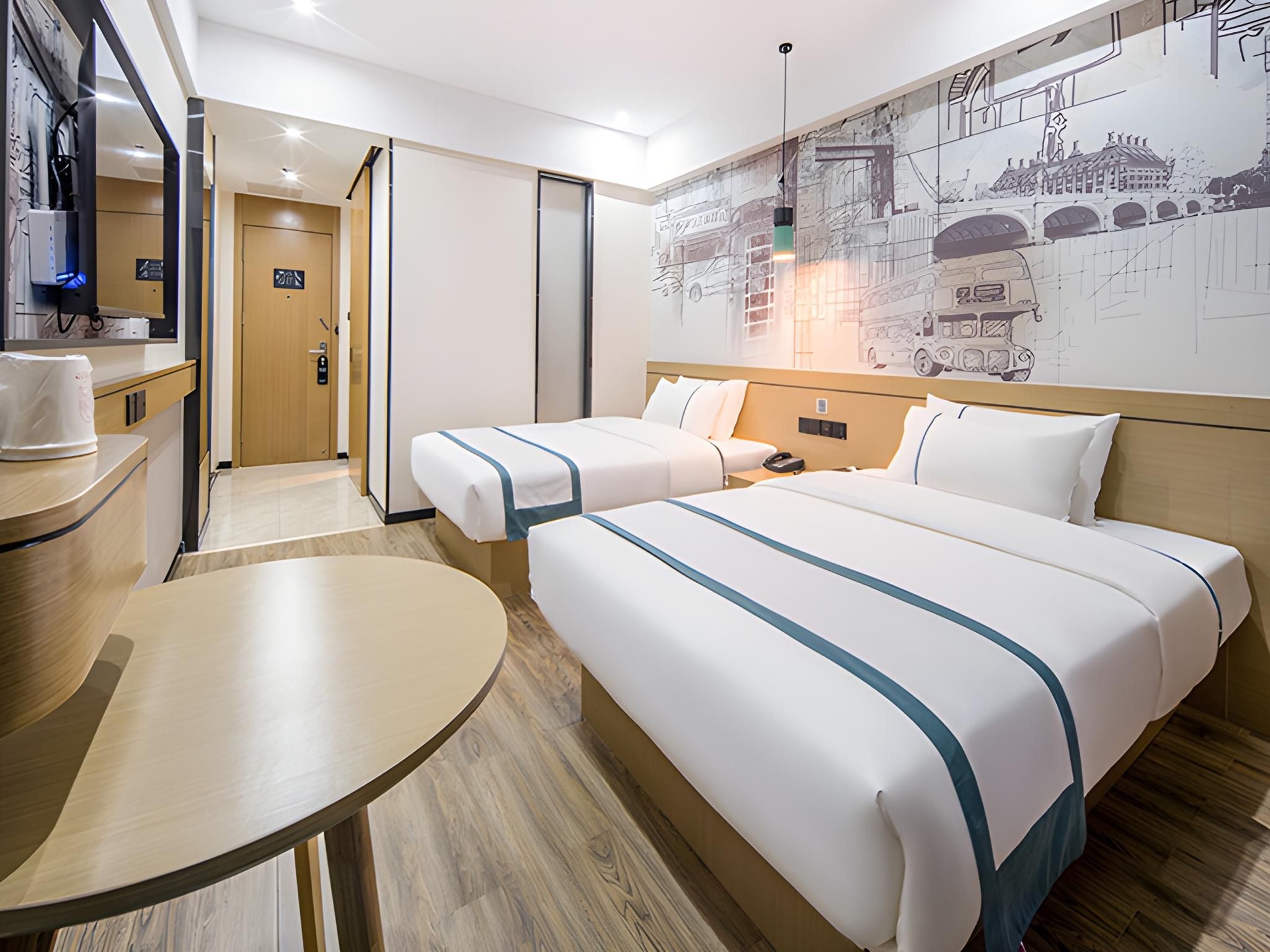 Dossen - Twin Room With City View