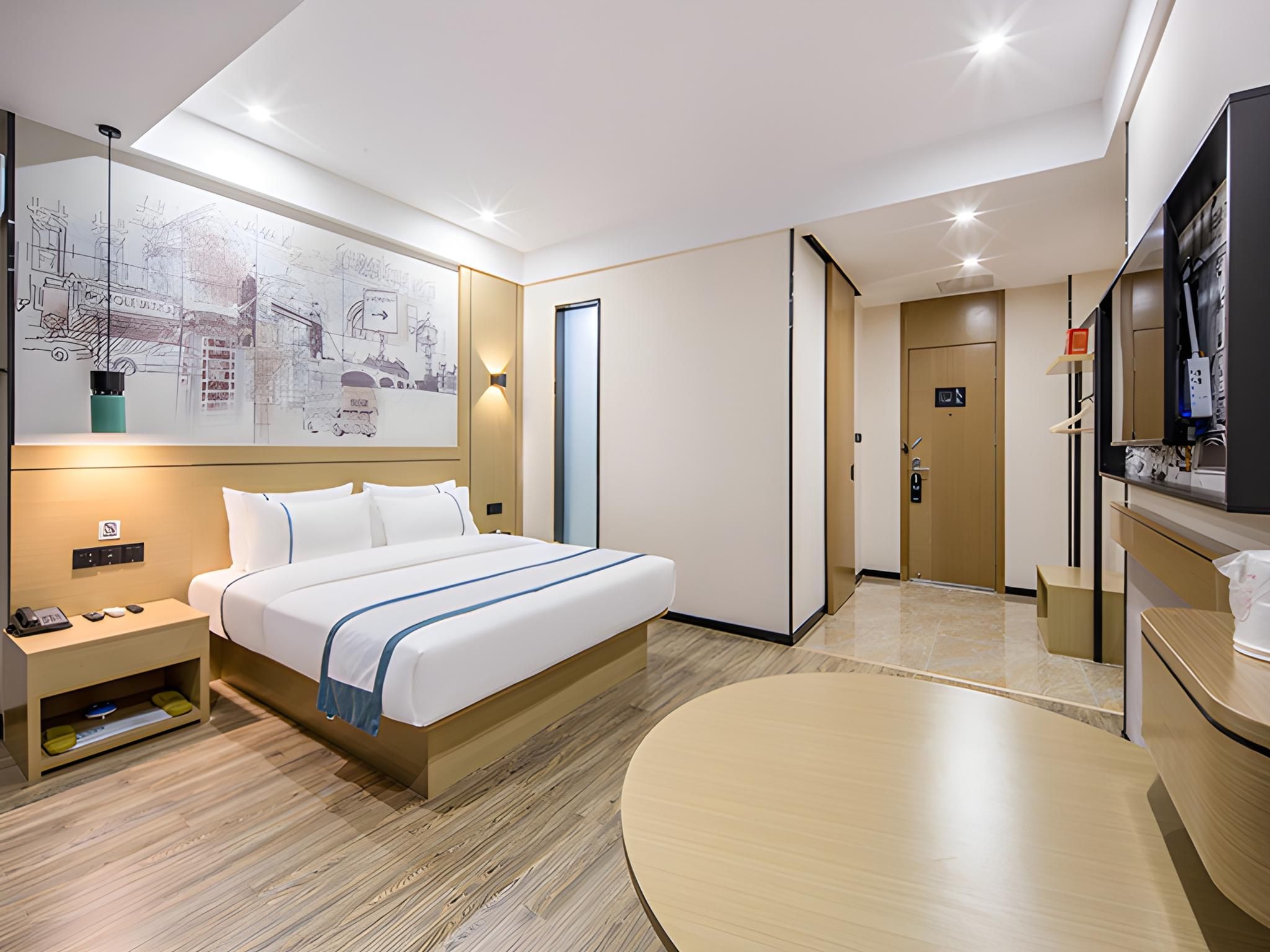 Dossen - Bed Room With City View