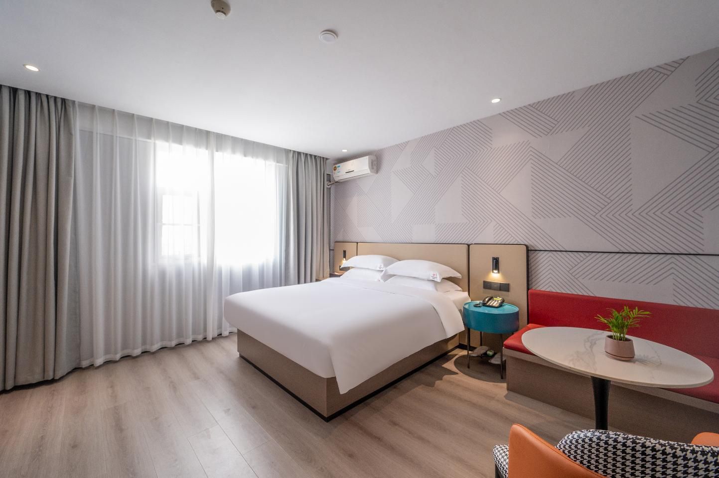 Dossen - Deluxe Bed Room