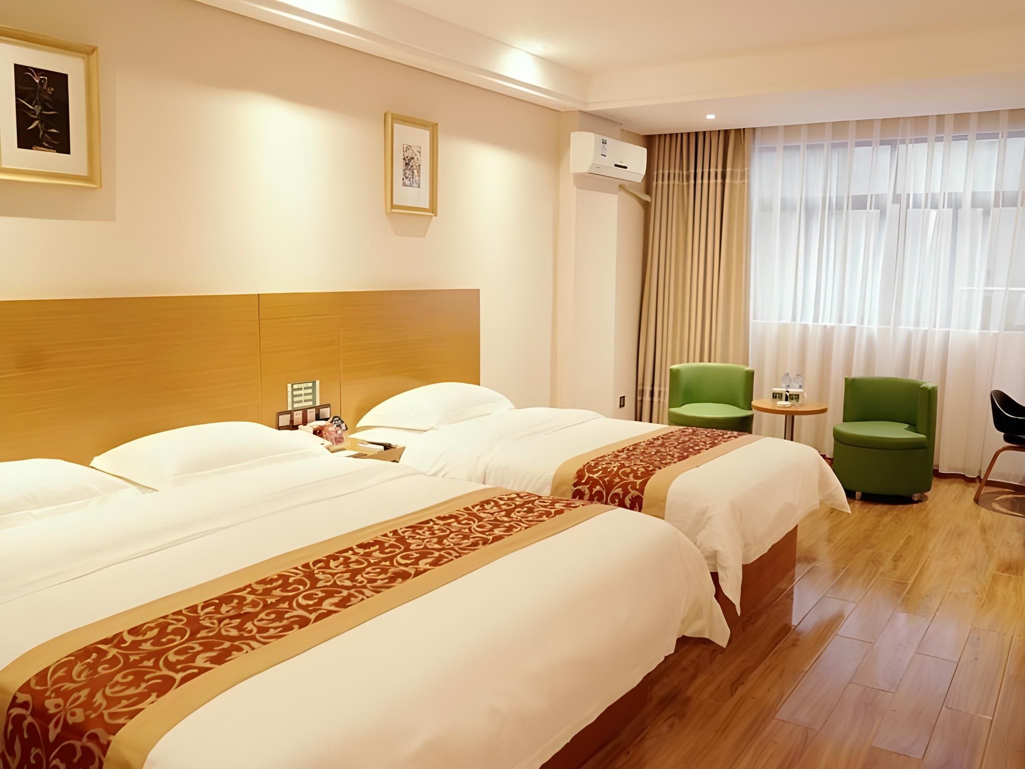 GreenTree Inn HePu Huanzhu South Road Transit Center Express Hotel Family Room