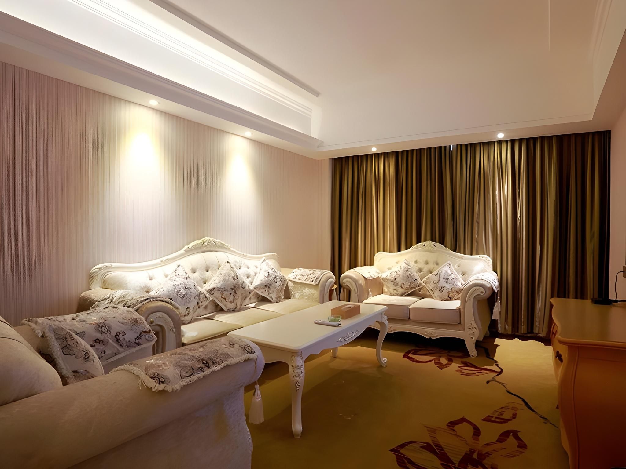 Vienna Hotel Guangxi Beihai Yintan Wanda Business Suite