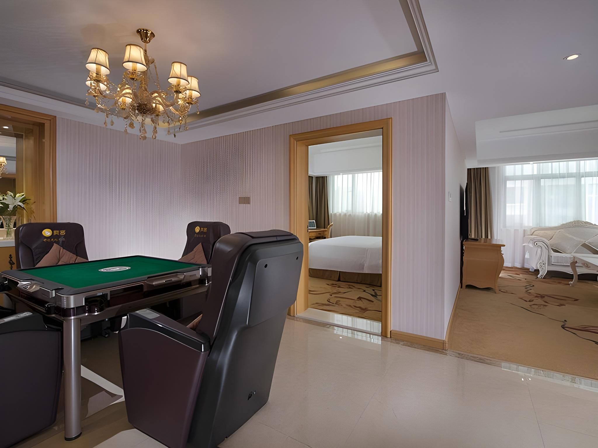 Vienna Hotel Guangxi Beihai Yintan Wanda Business Suite 3