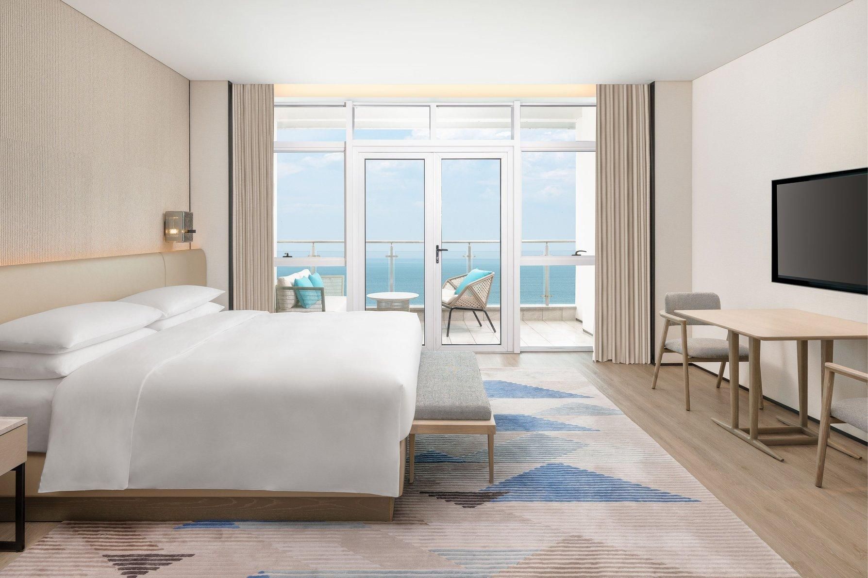 Premier Ocean Suite, 1 Bedroom Suite, 1 King, Balcony