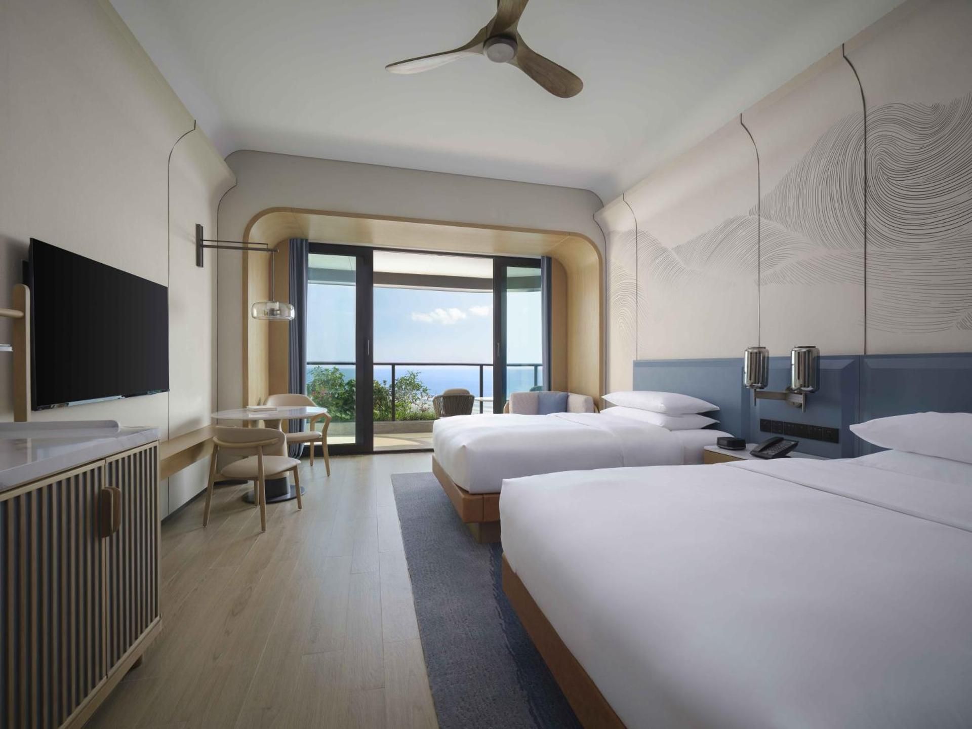 Beihai Marriott Resort Premier Twin Room With Balcony And Ocean View
