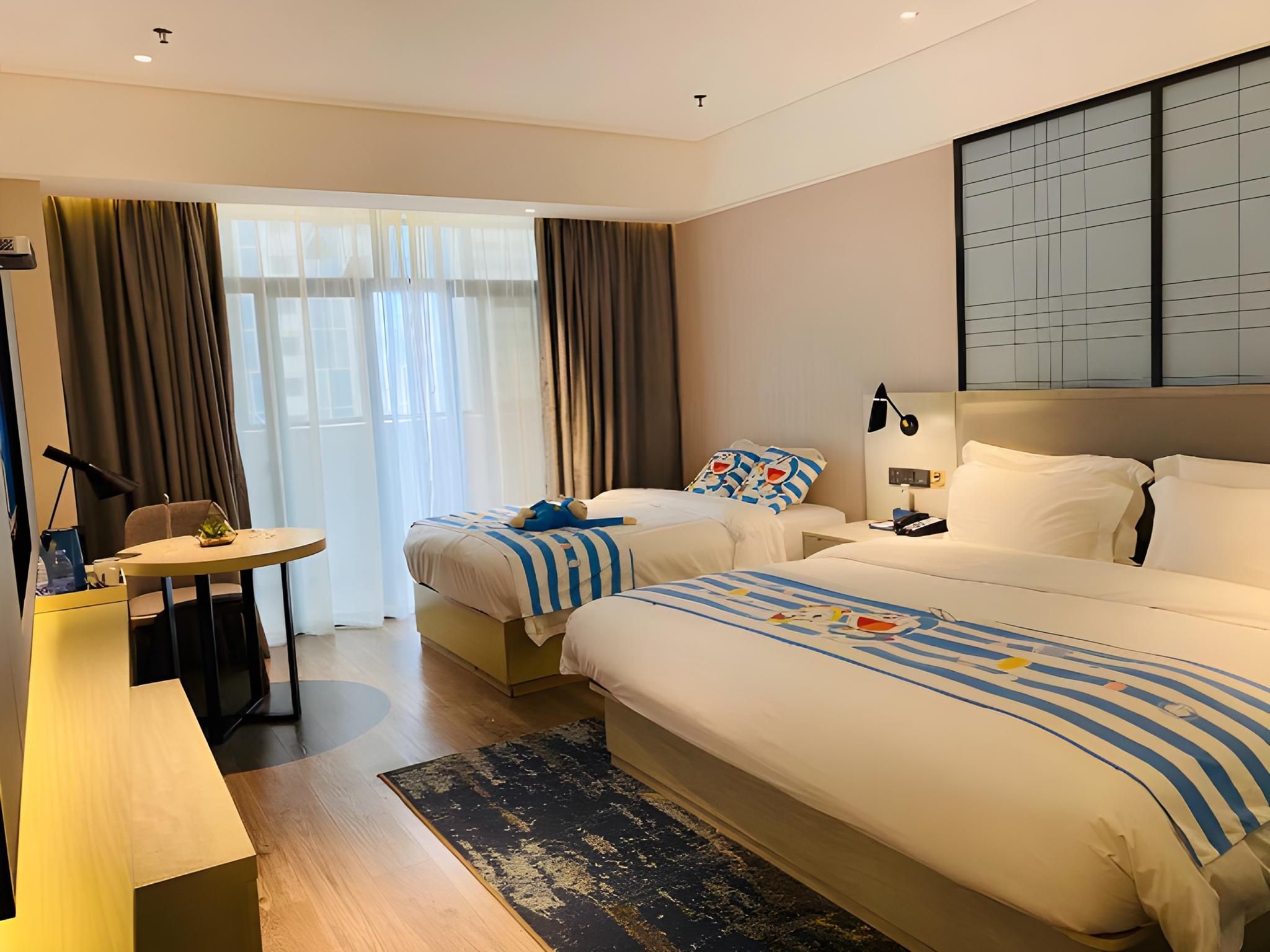 Dossen - Family Room