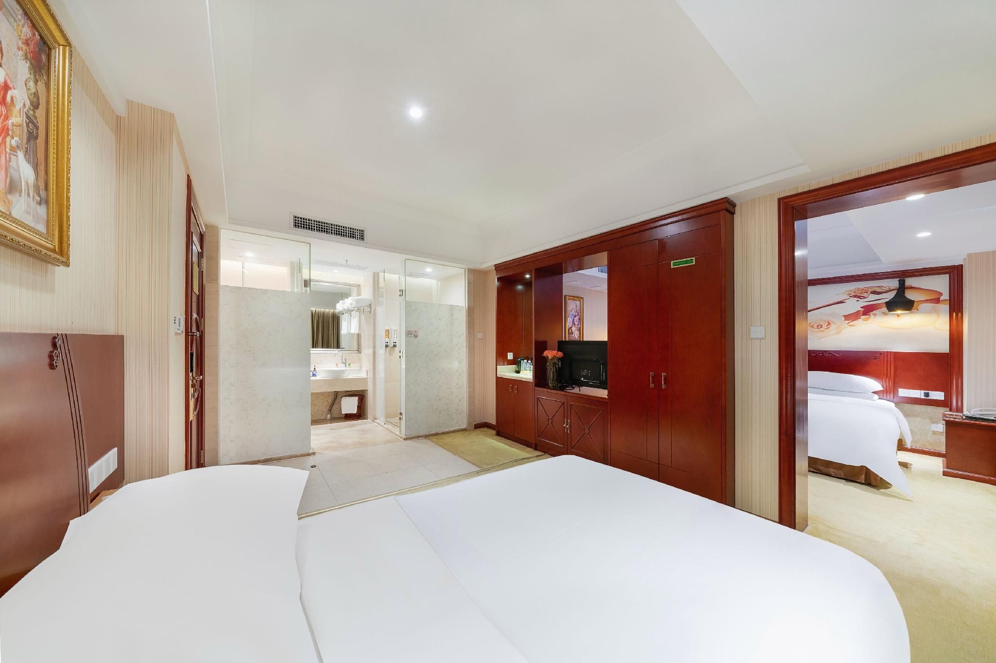 Triple Suite