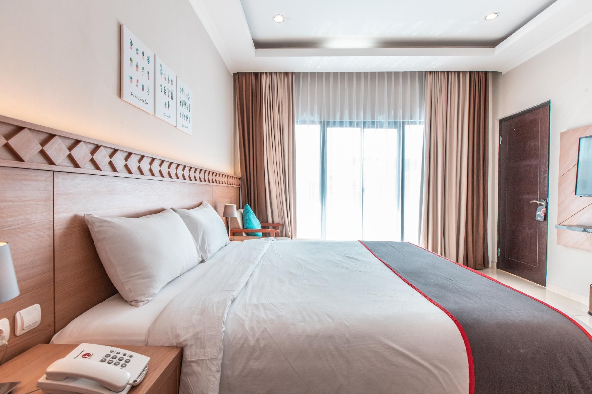 Deluxe Double with Private Pool