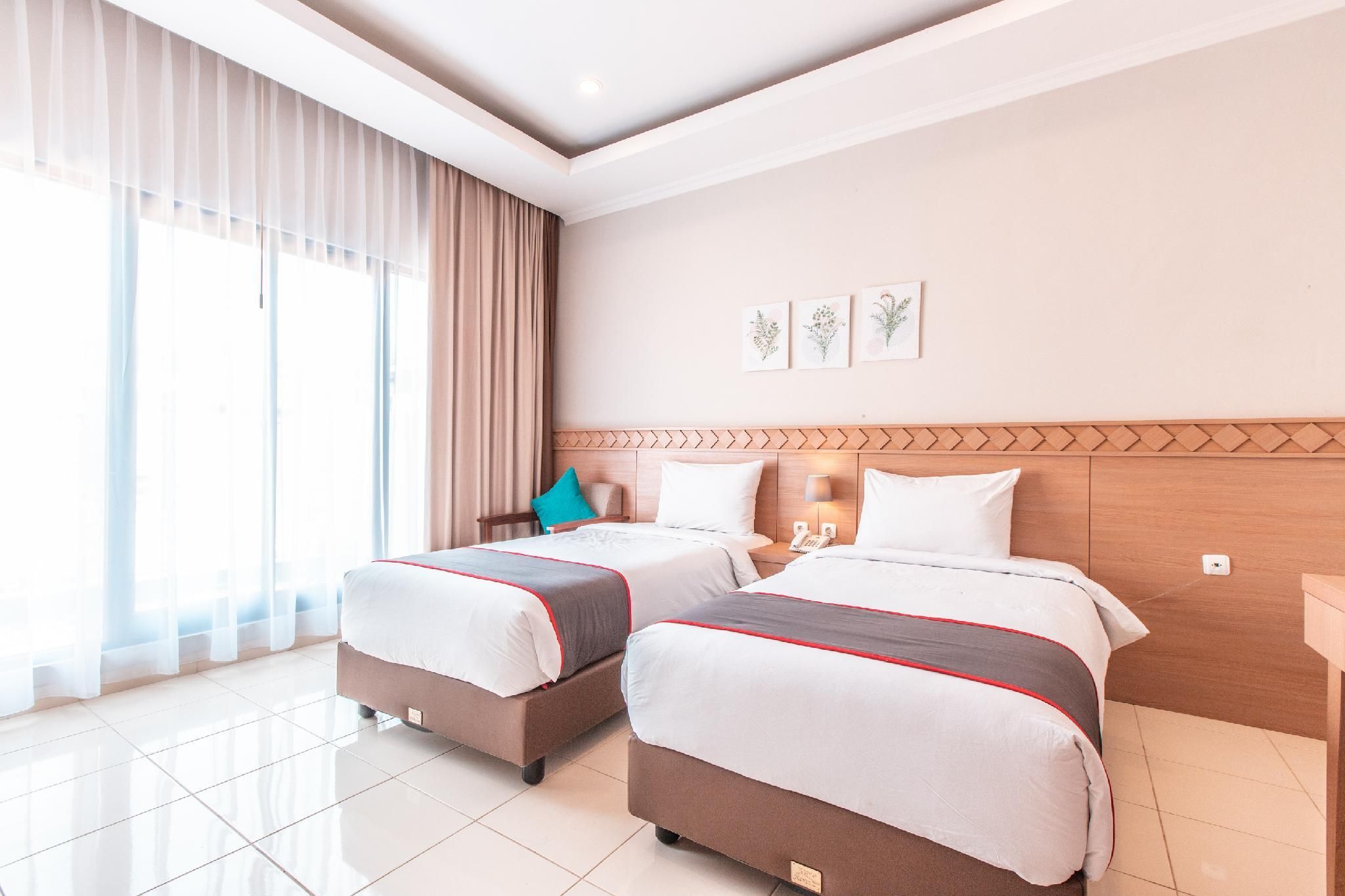 Deluxe Twin with Private Pool