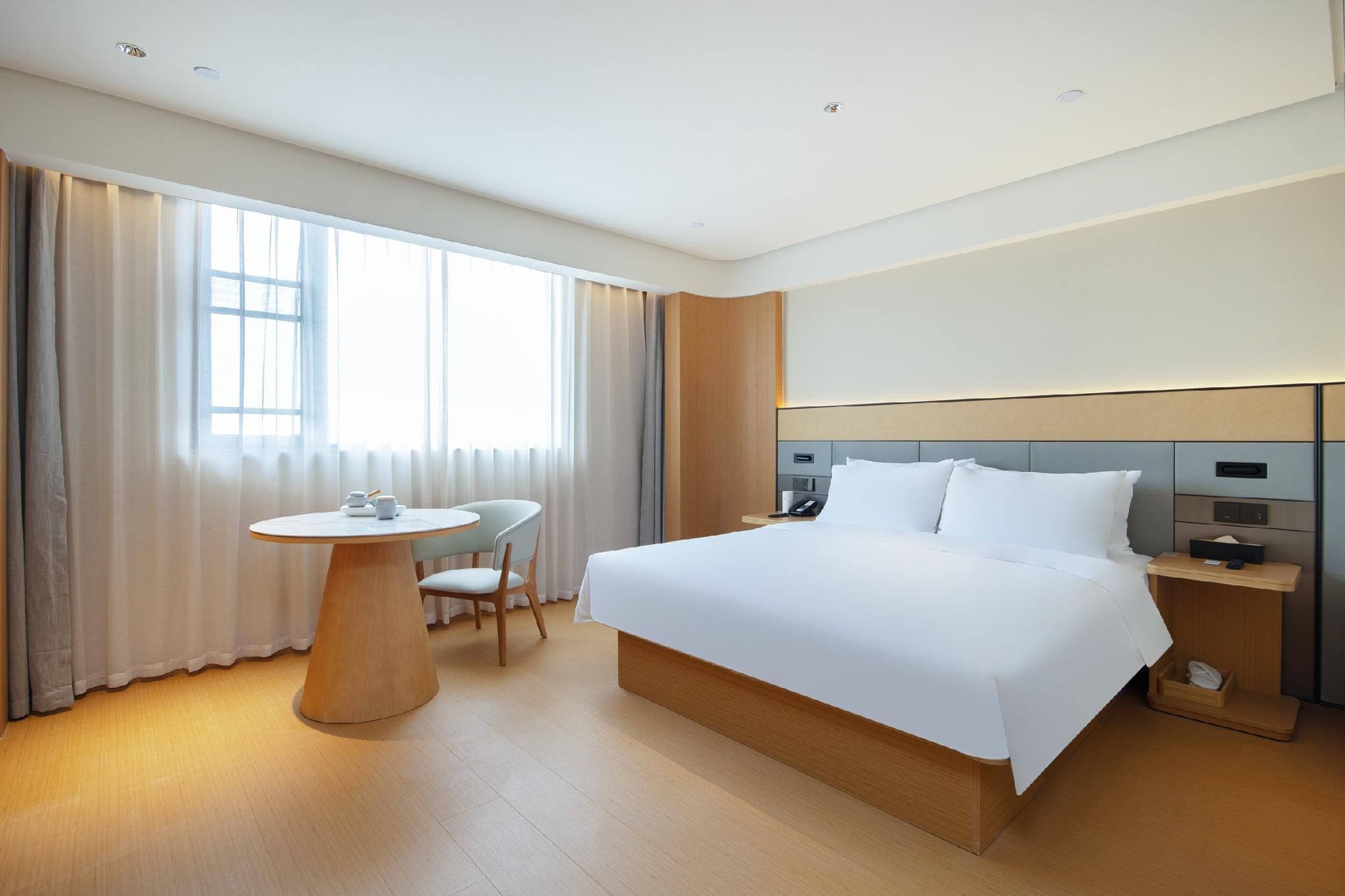 Huazhu - Superior 1 Bed Room