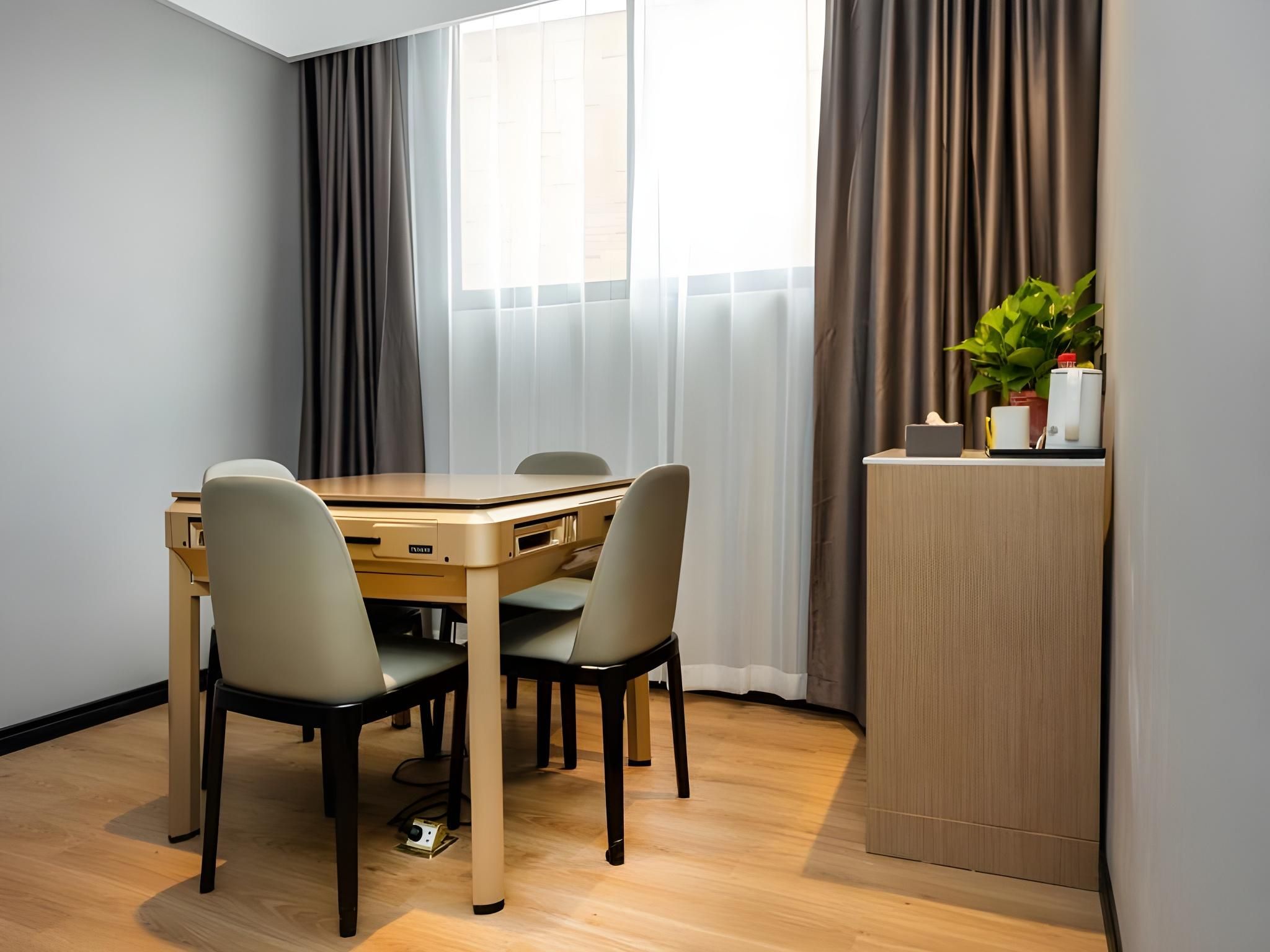 GRT - Special Offer Hotel Queen Room