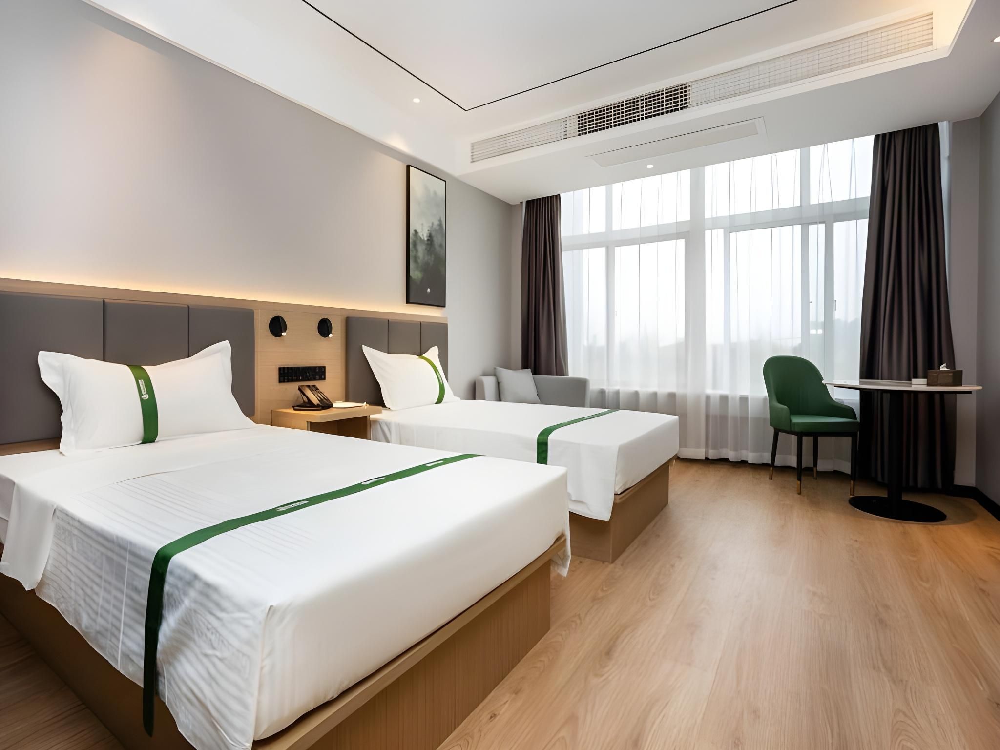 Twin Business Room