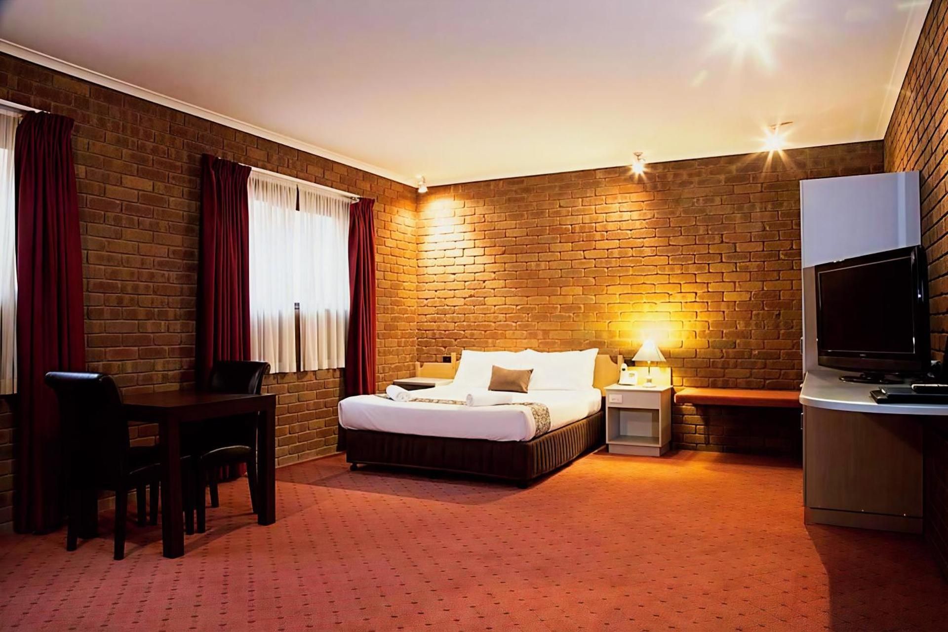 Suite with Spa Bath