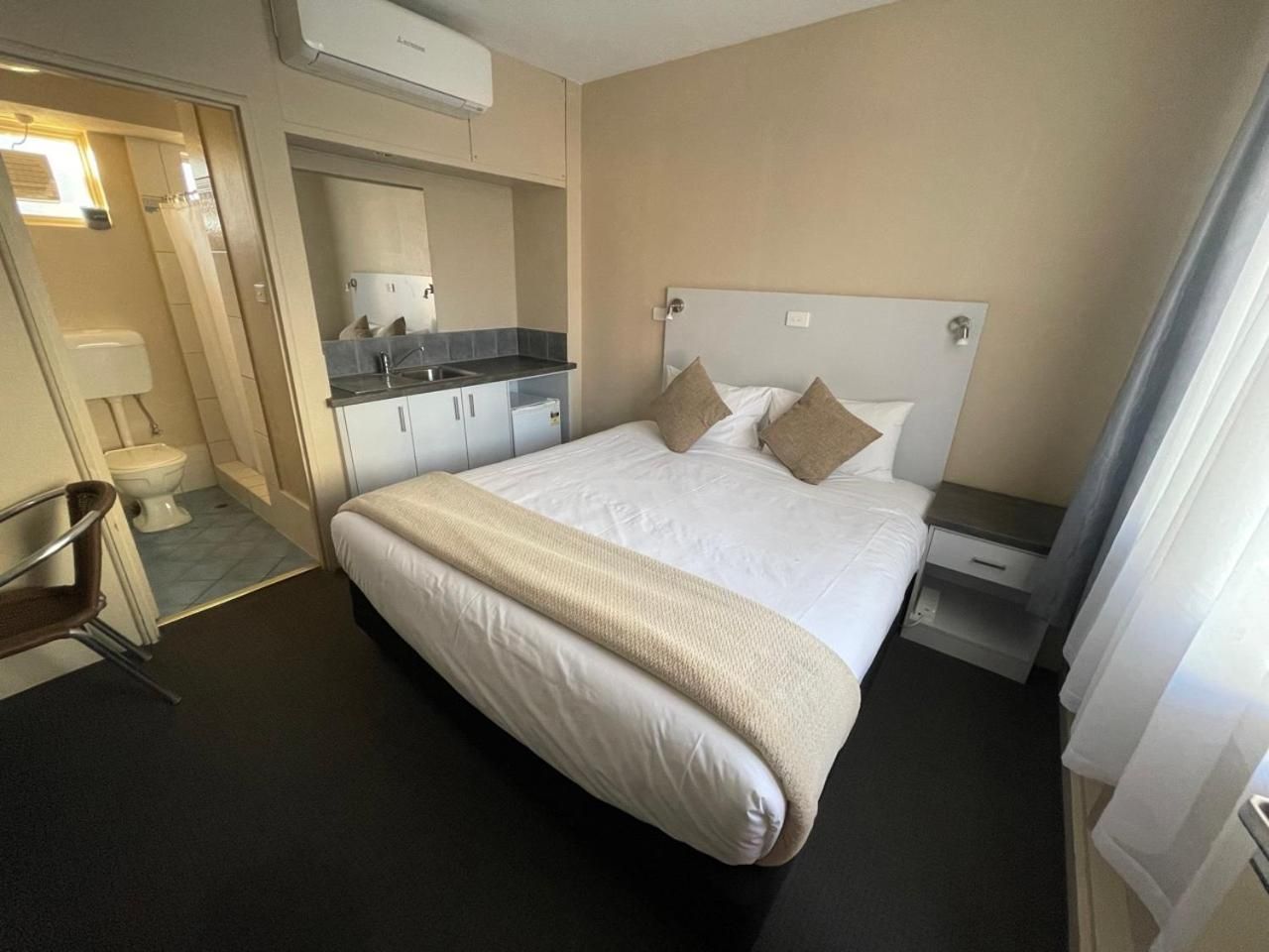 King Room
