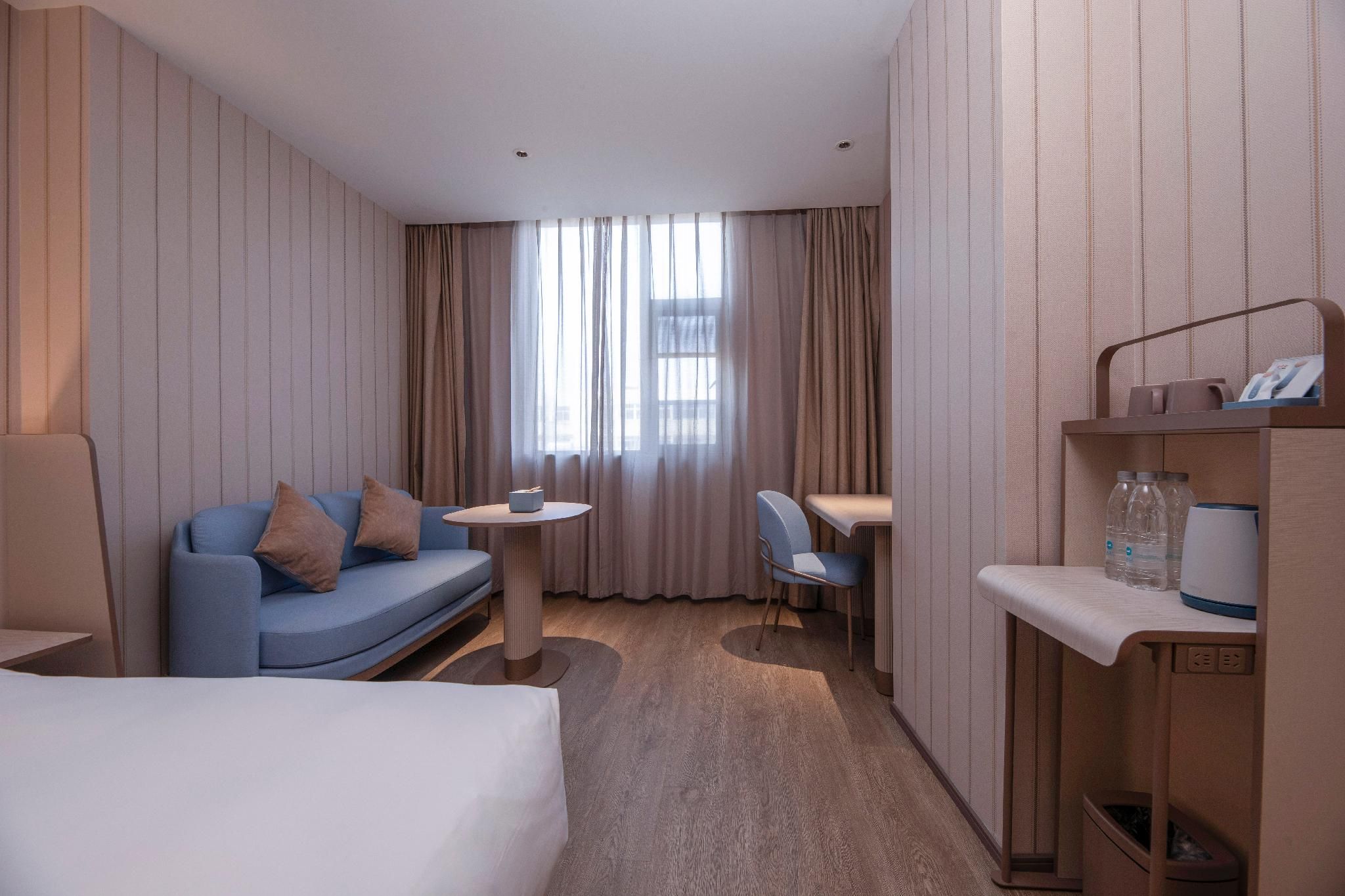 Huazhu - Business Bed Room