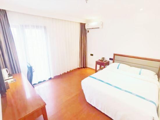 Business Queen Room