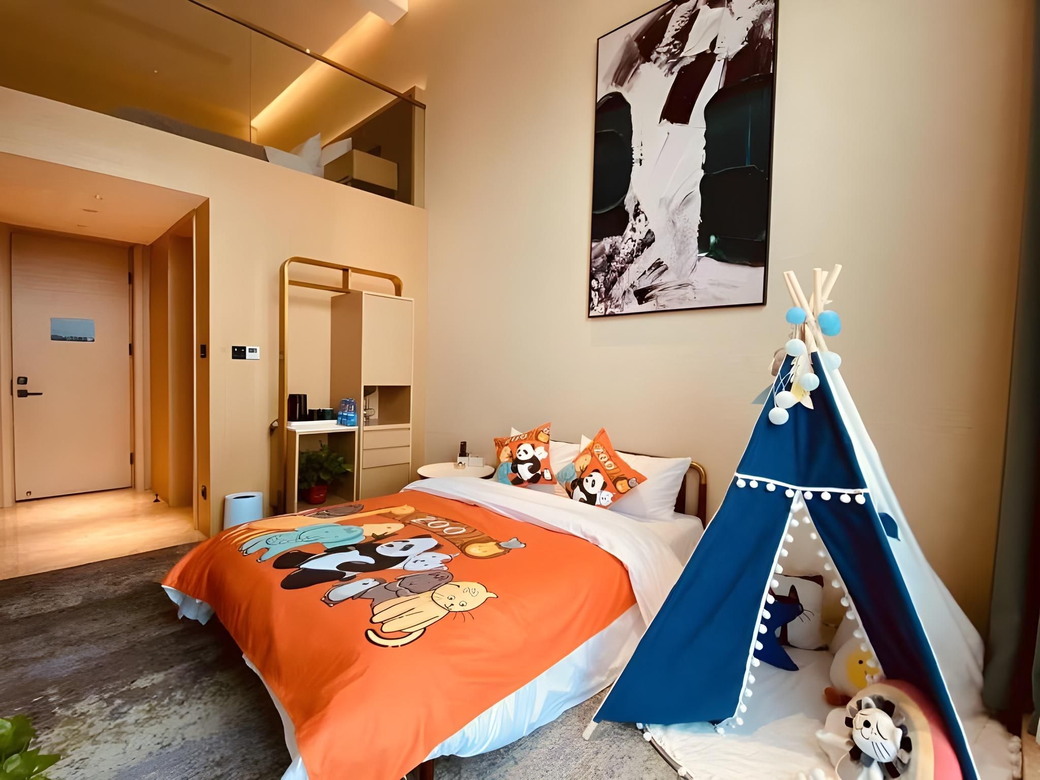 GTI - Happy Family Parent Child Room