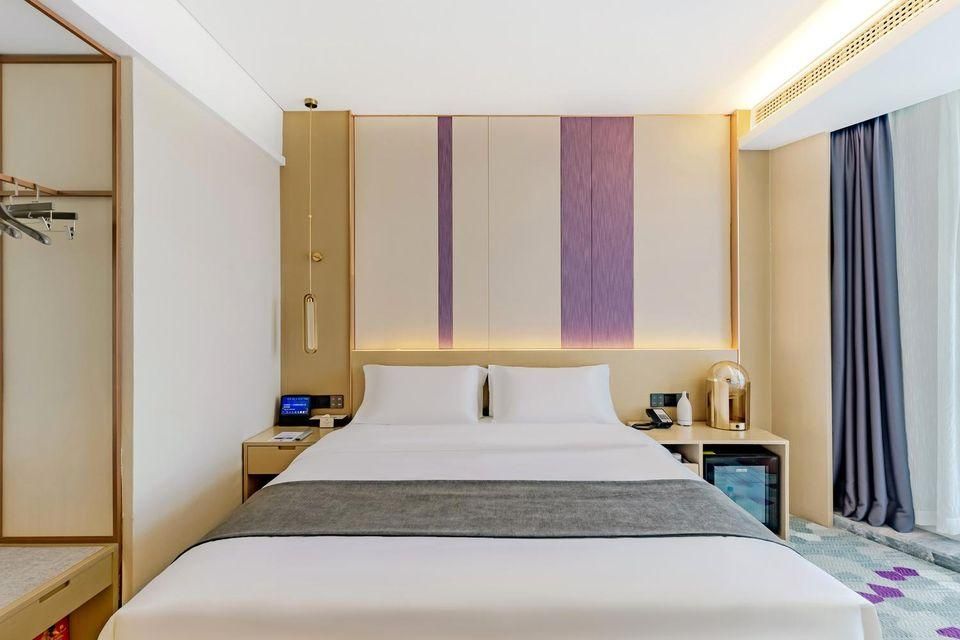 WH - Deluxe Bed Room
