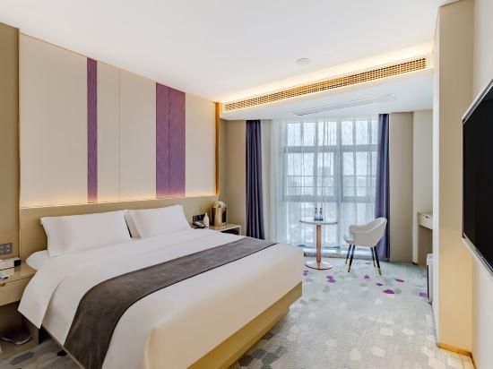WH - Deluxe Bed Room