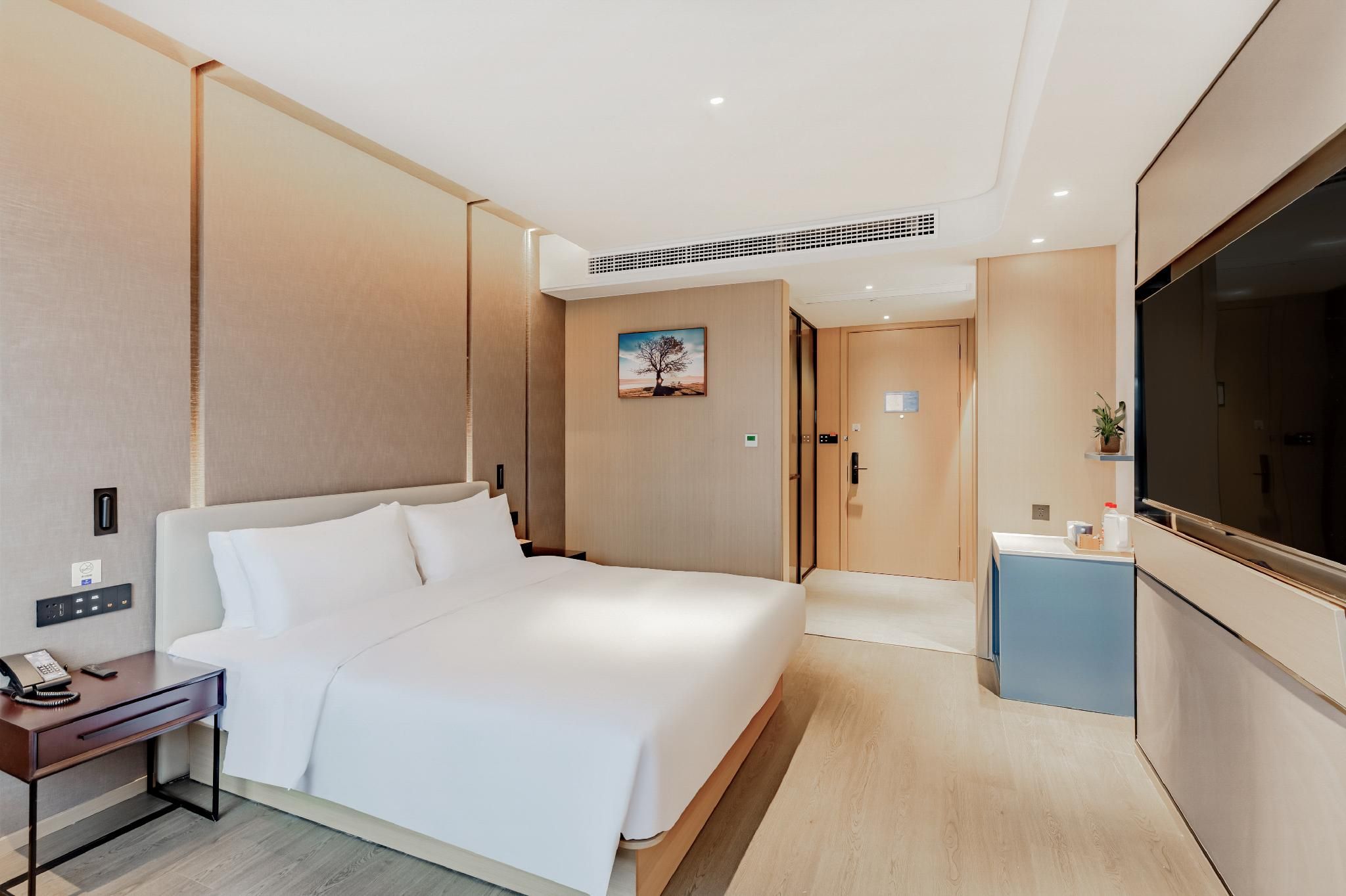 Huazhu - Superior BedRoom