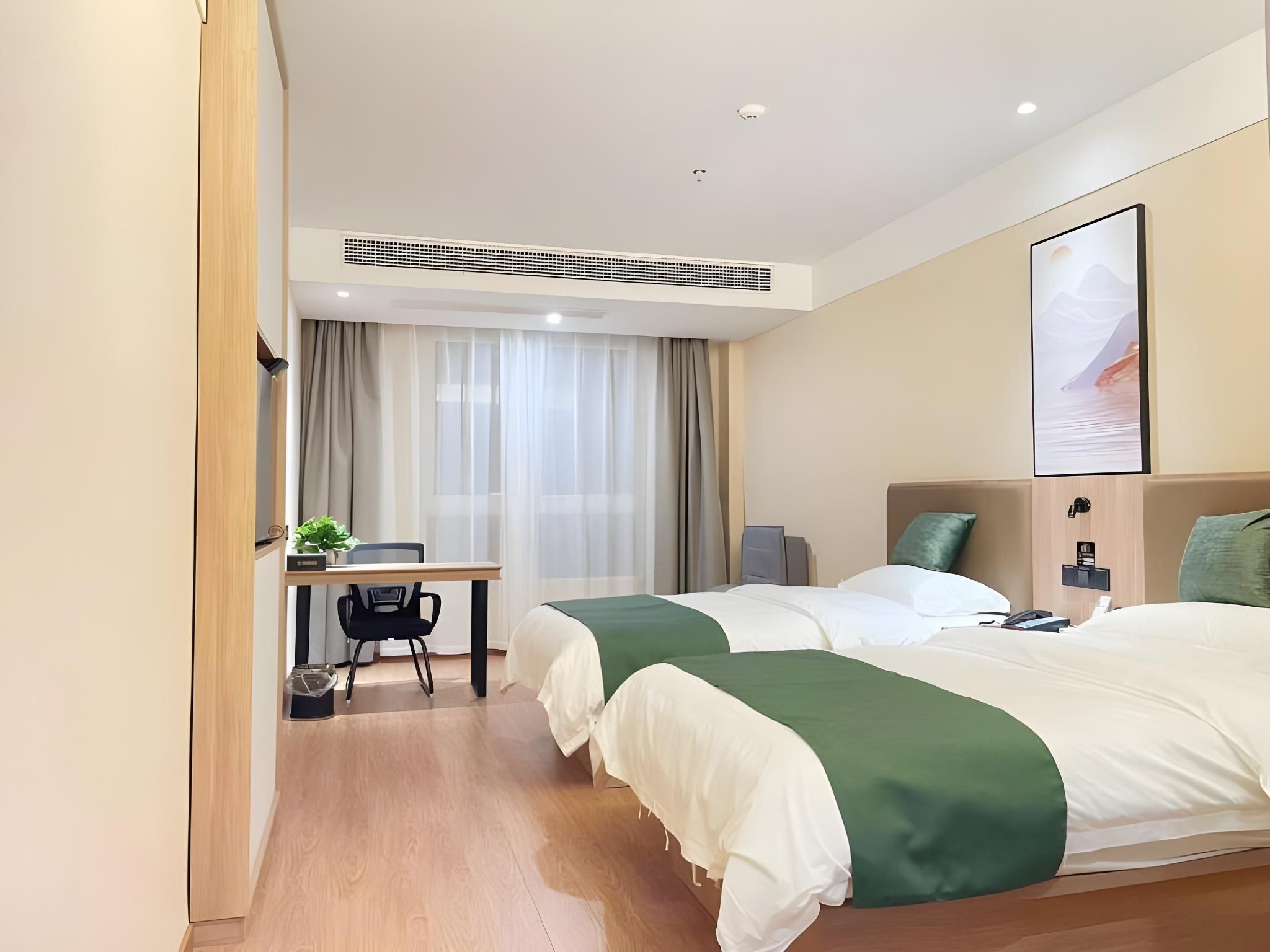 2 Bed Twin Superior Room