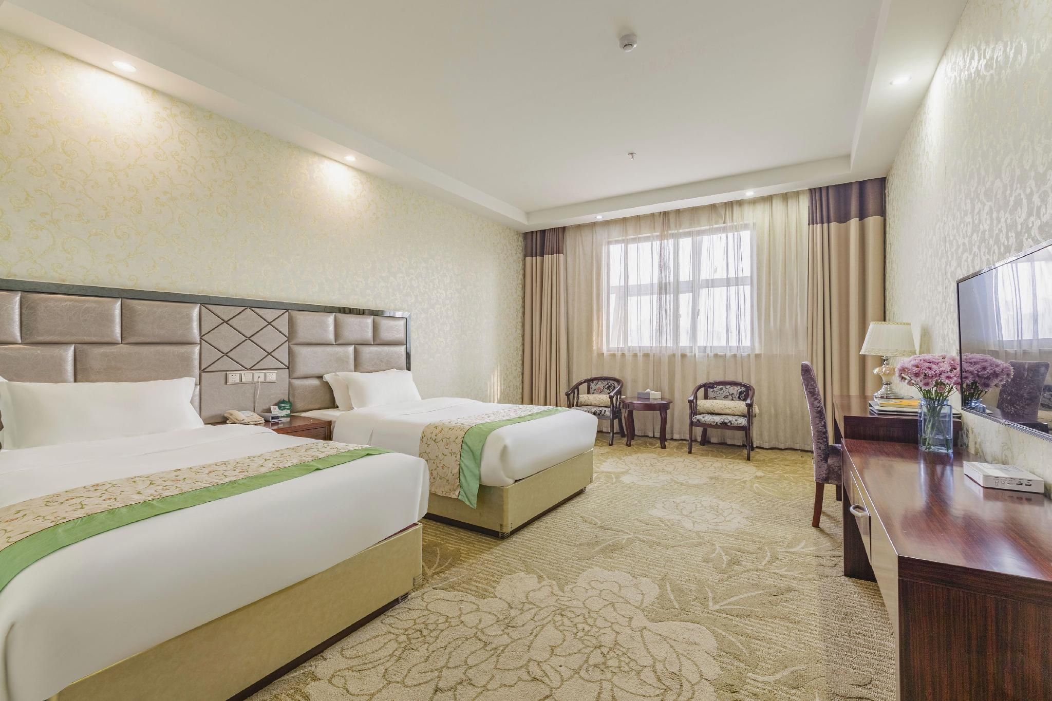 Twin Business Room