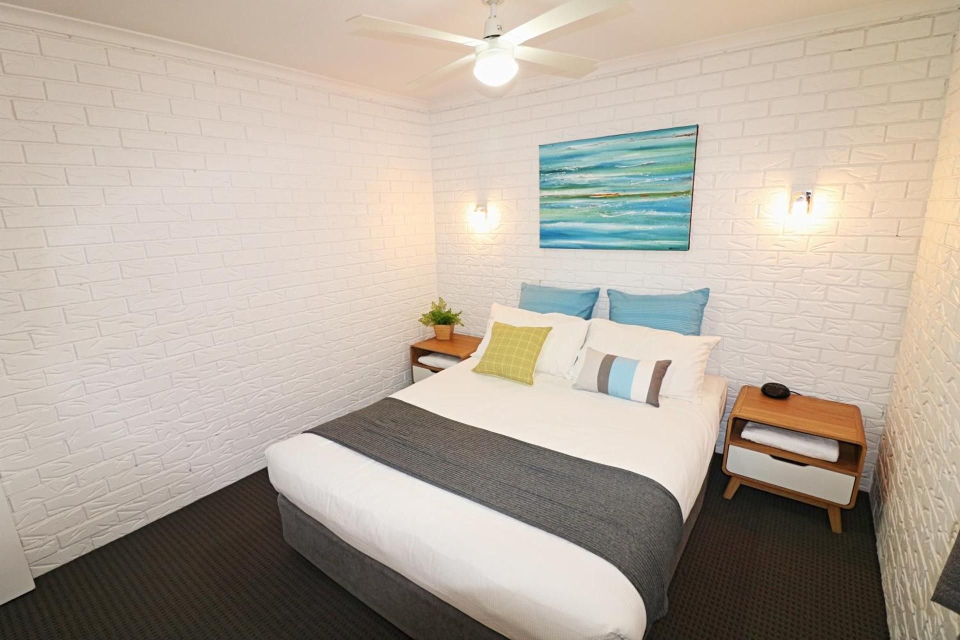 Deluxe Three-Bedroom Apartment