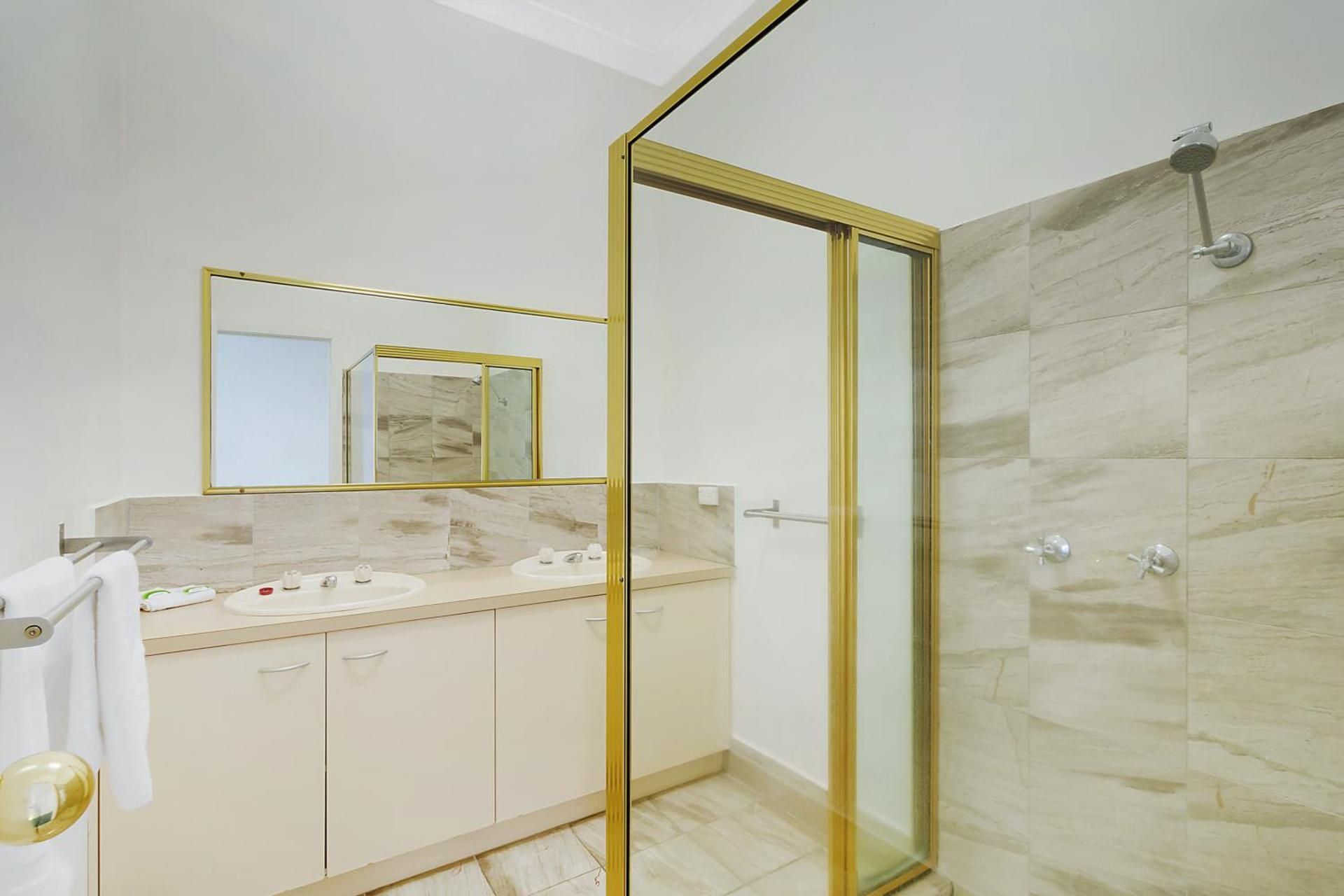 Three-Bedroom Apartment with Lake View