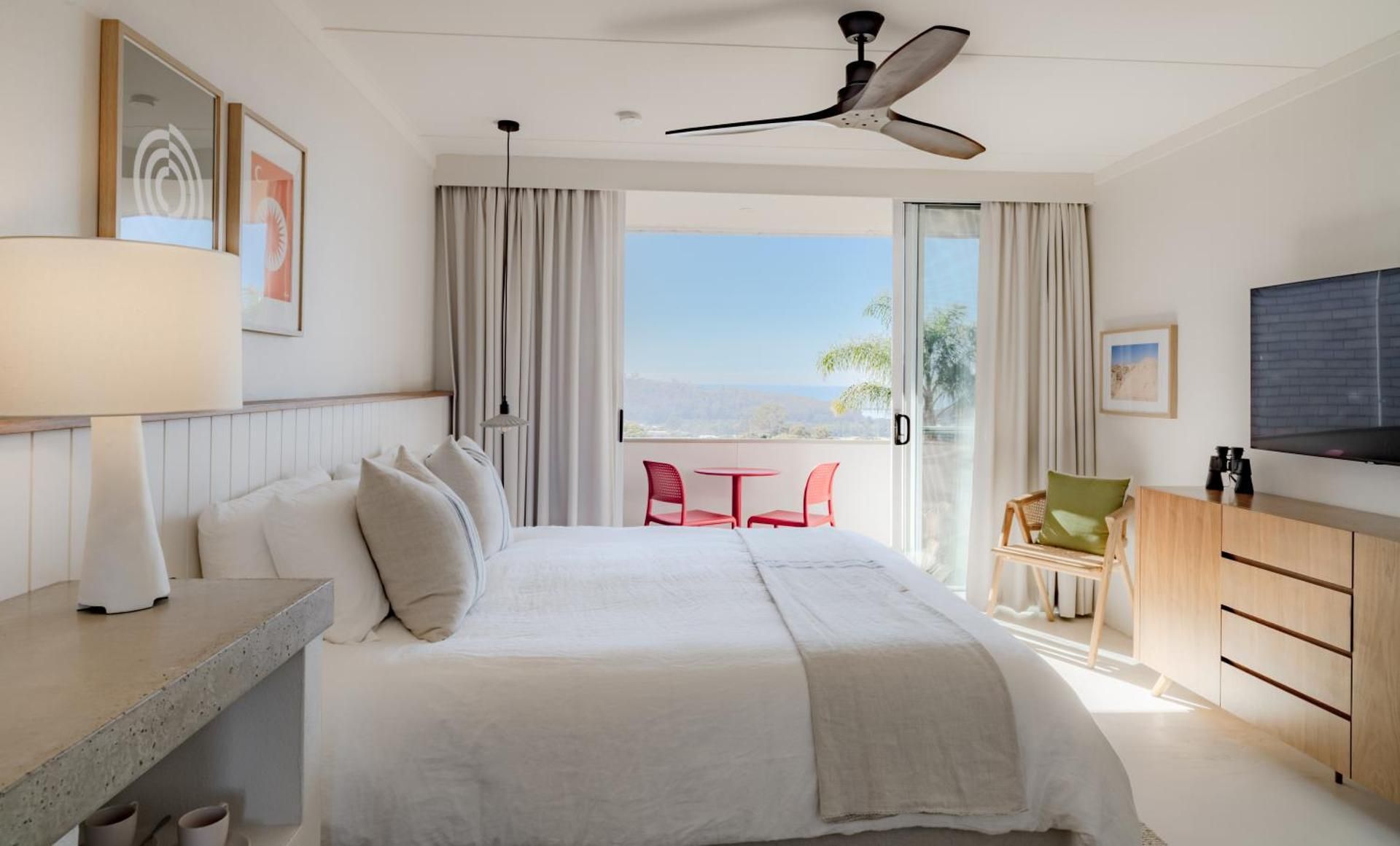 Deluxe Double Room with Balcony and Sea View - Newly Refurbished (Pet Friendly)