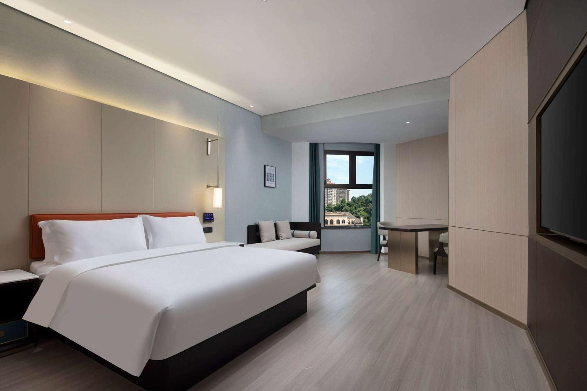 1 King Bed, Romantic Room, Non-Smoking